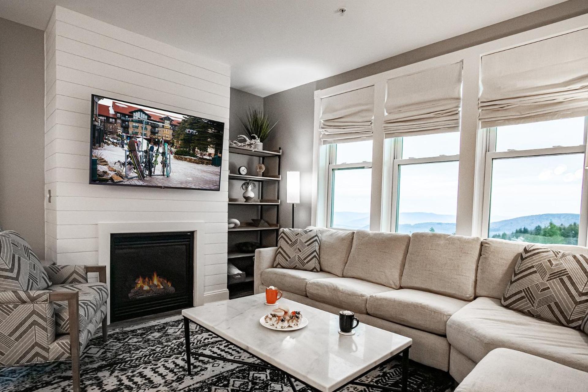 2 Br Seneca Condo 200 Beautiful Vista Views