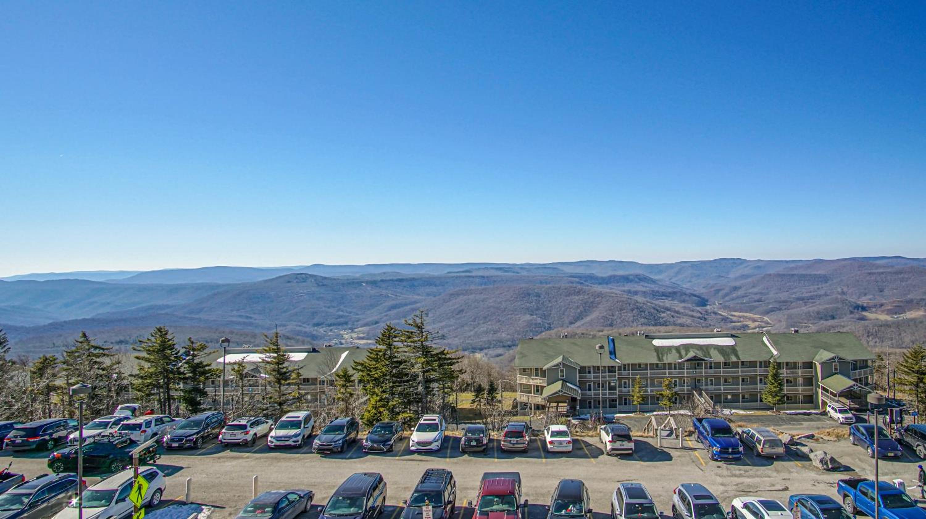 2 Br Seneca Condo 200 Beautiful Vista Views