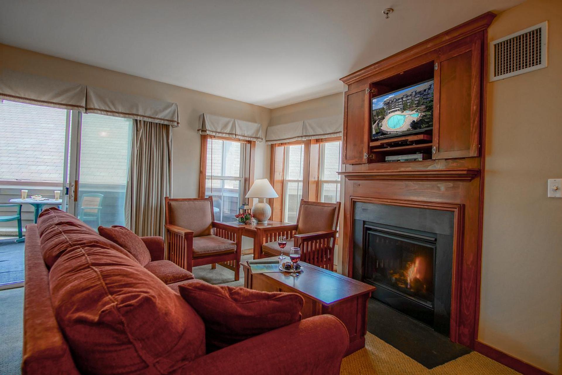 Allegheny Springs 201 : 2 Bedroom, 2 Full Bath: Slope Side; Gas Fireplace