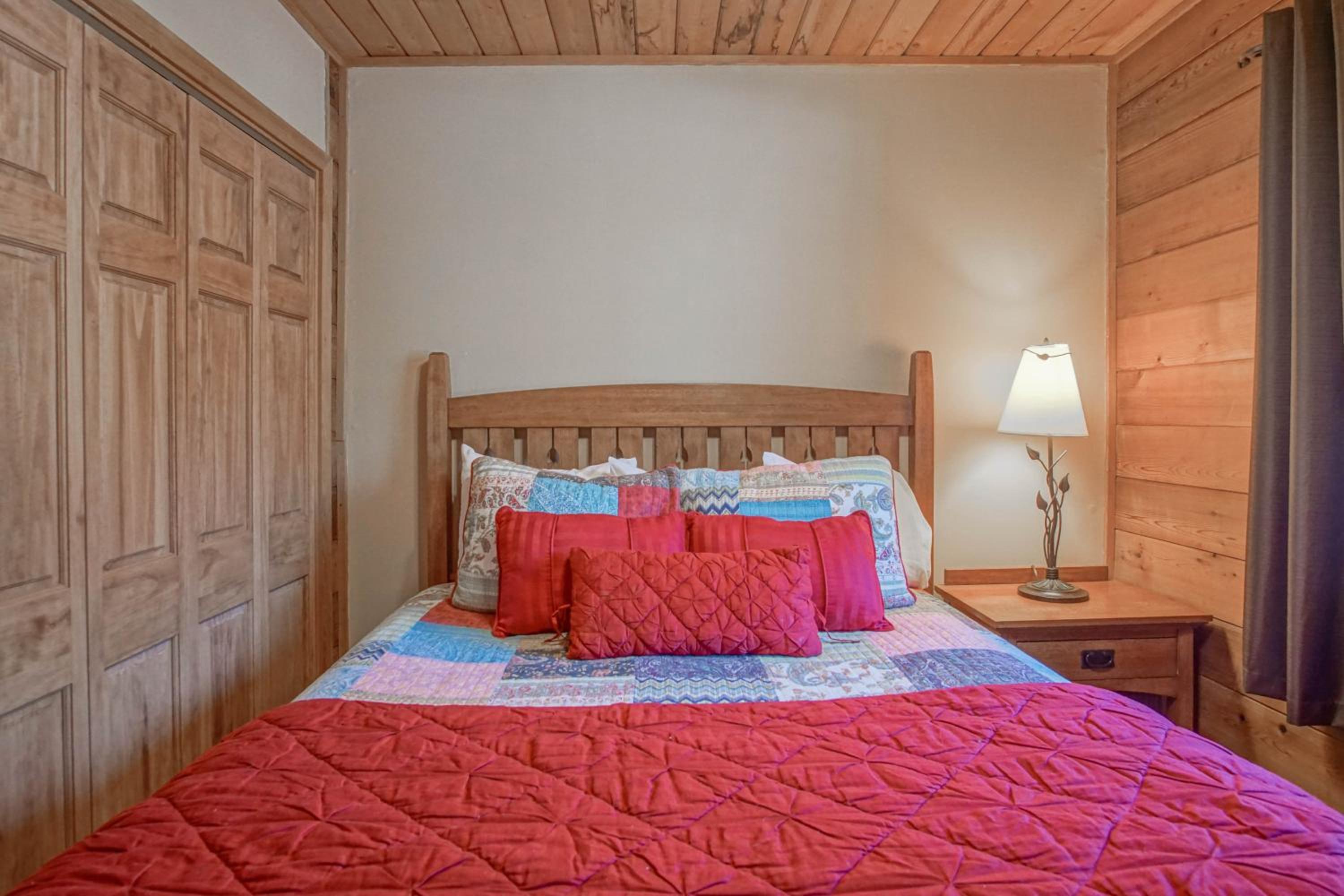 2 Br Plus Loft: Powder Monkey 2