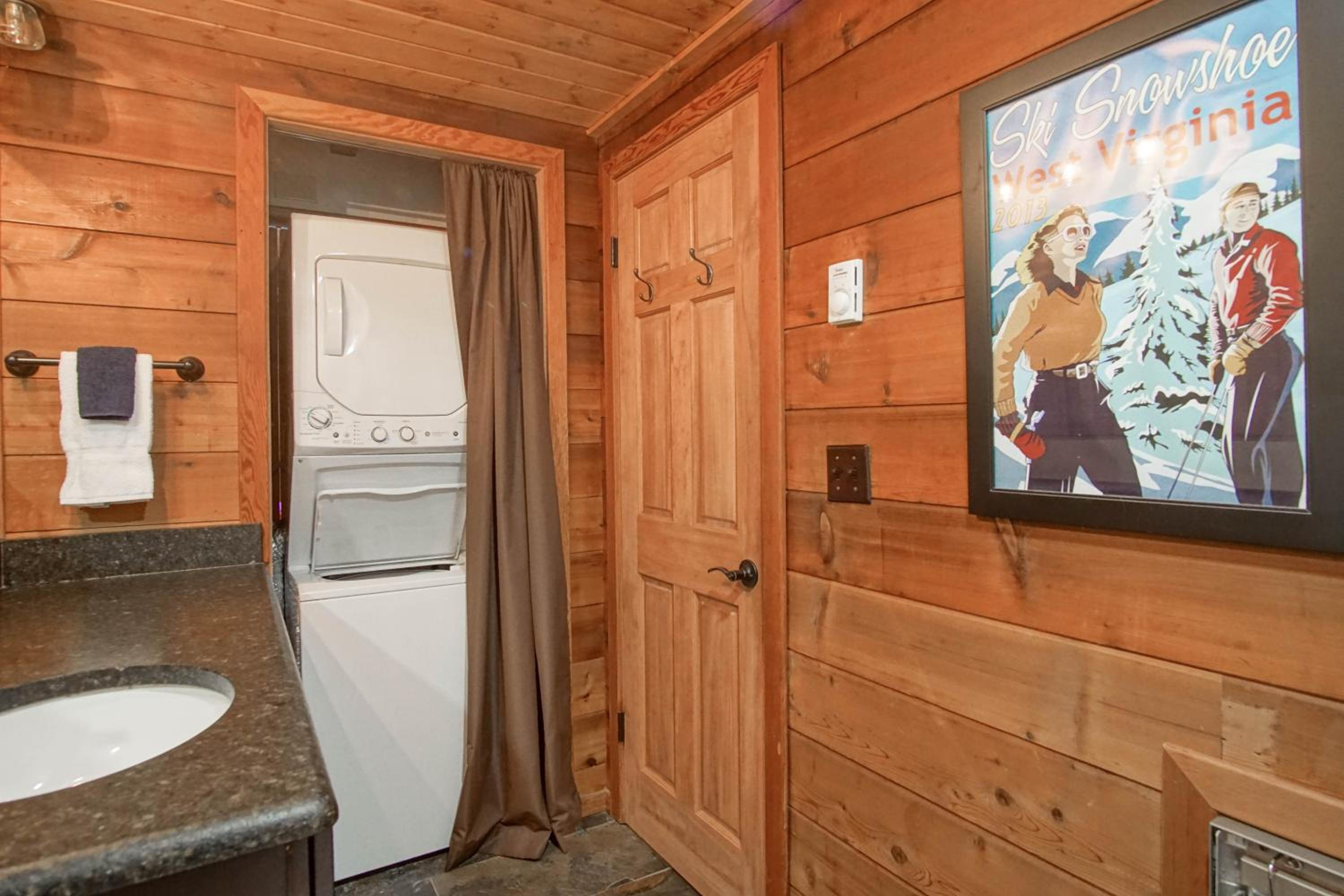 2 Br Plus Loft: Powder Monkey 2