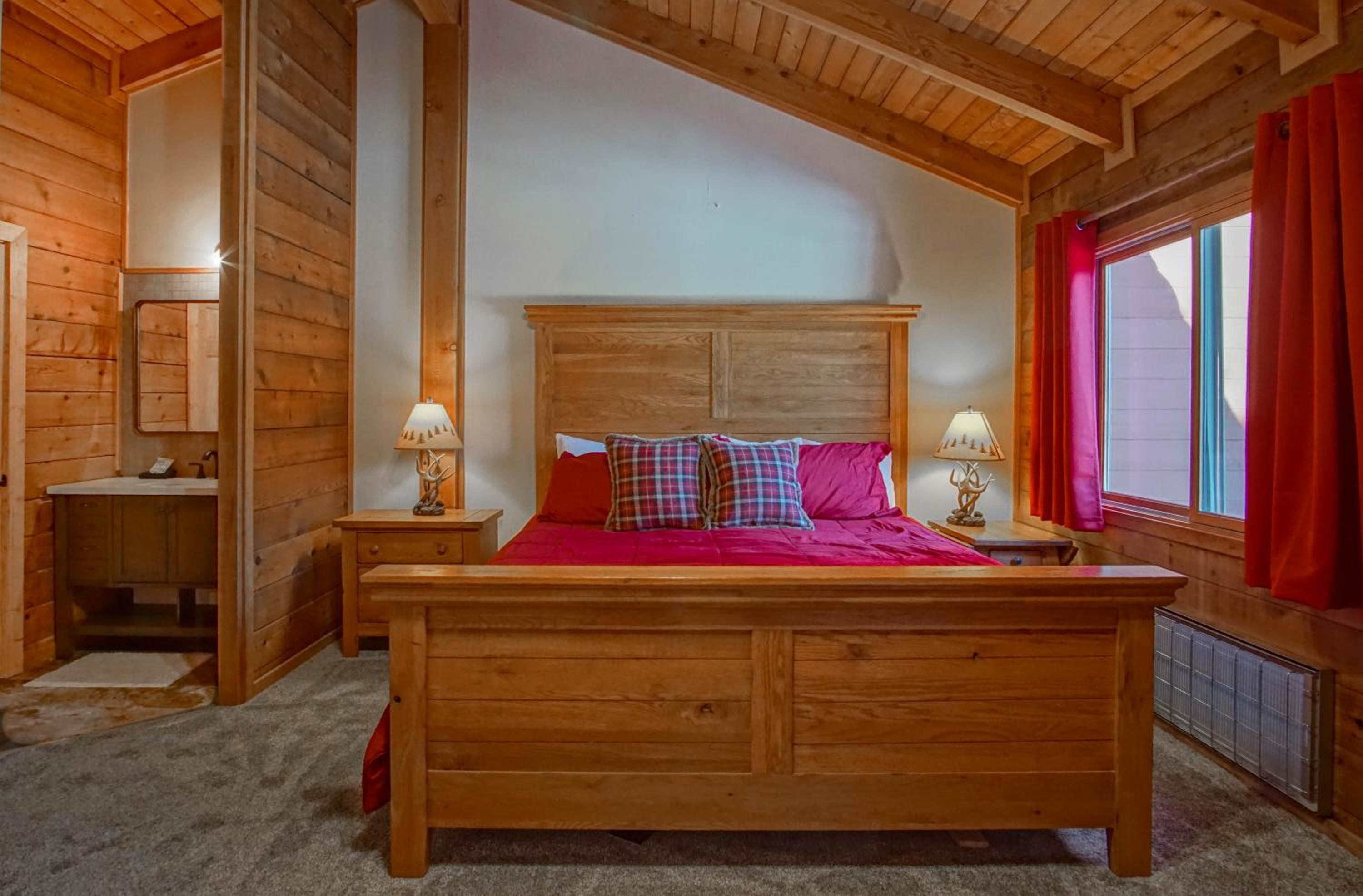2 Br Plus Loft: Powder Monkey 2