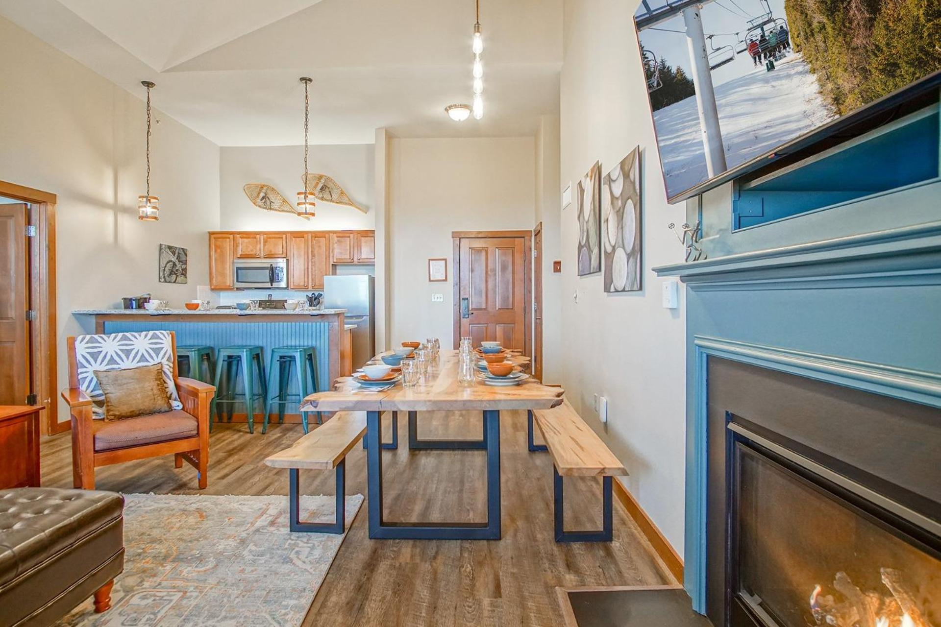 Allegheny Springs 440: Slope Side, Views Of The Slope 2 Bedroom Plus Den 2 Bath
