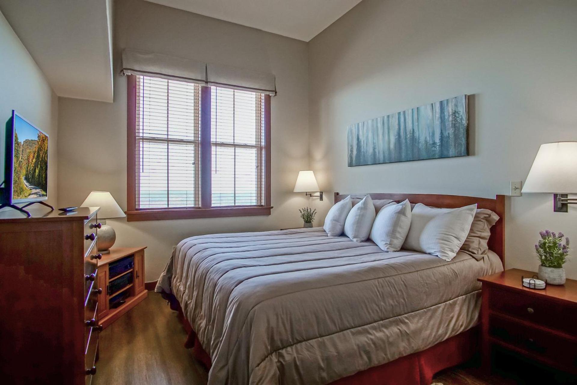 Allegheny Springs 440: Slope Side, Views Of The Slope 2 Bedroom Plus Den 2 Bath