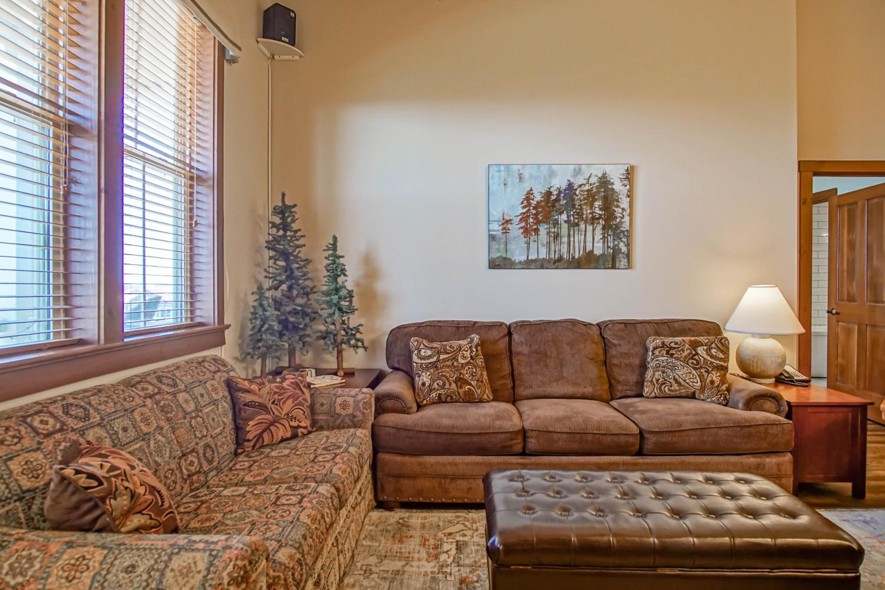 Allegheny Springs 440: Slope Side, Views Of The Slope 2 Bedroom Plus Den 2 Bath