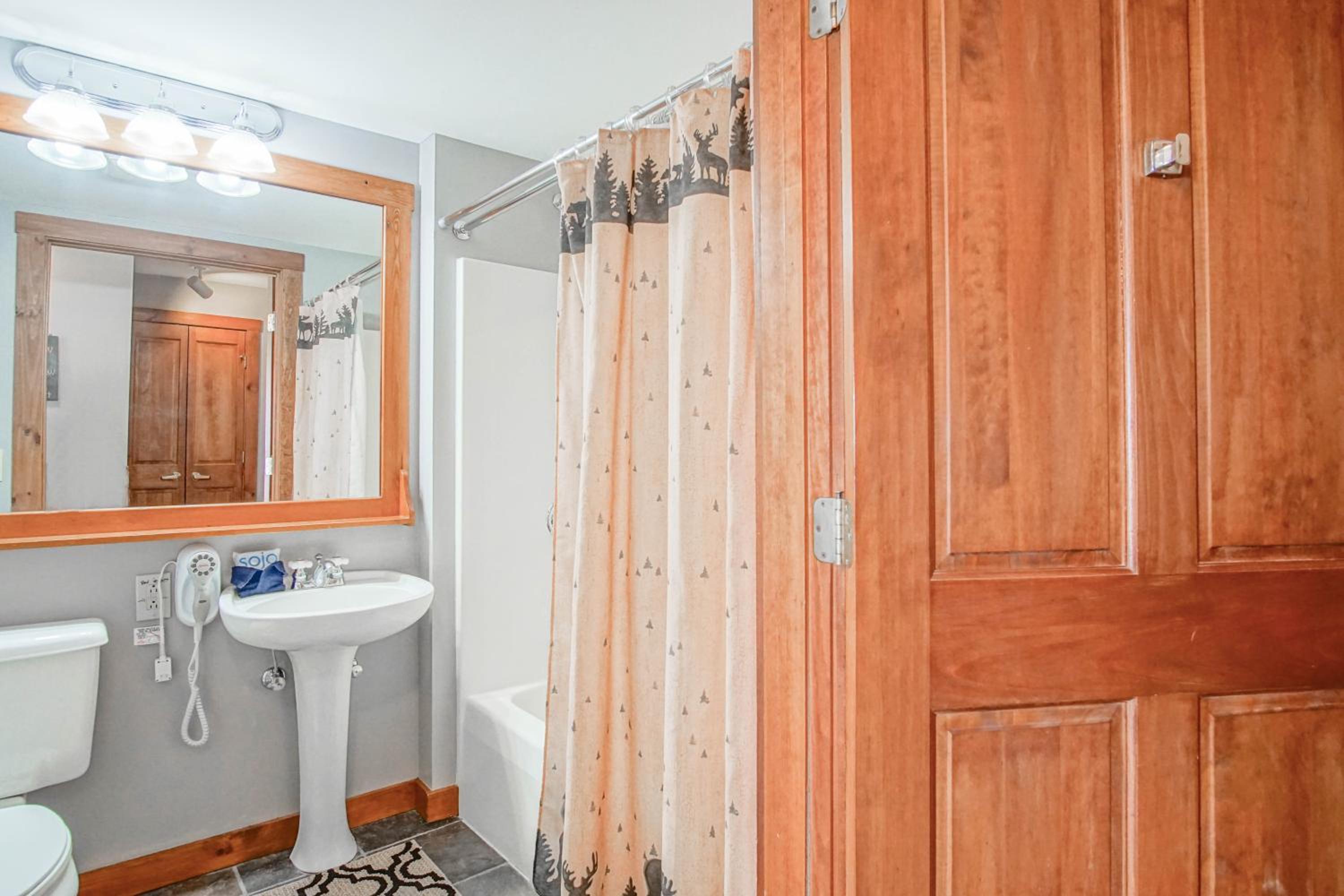 Rimfire 406: Slope Side, Large open studio full kitchen and high ceilings Western facing view