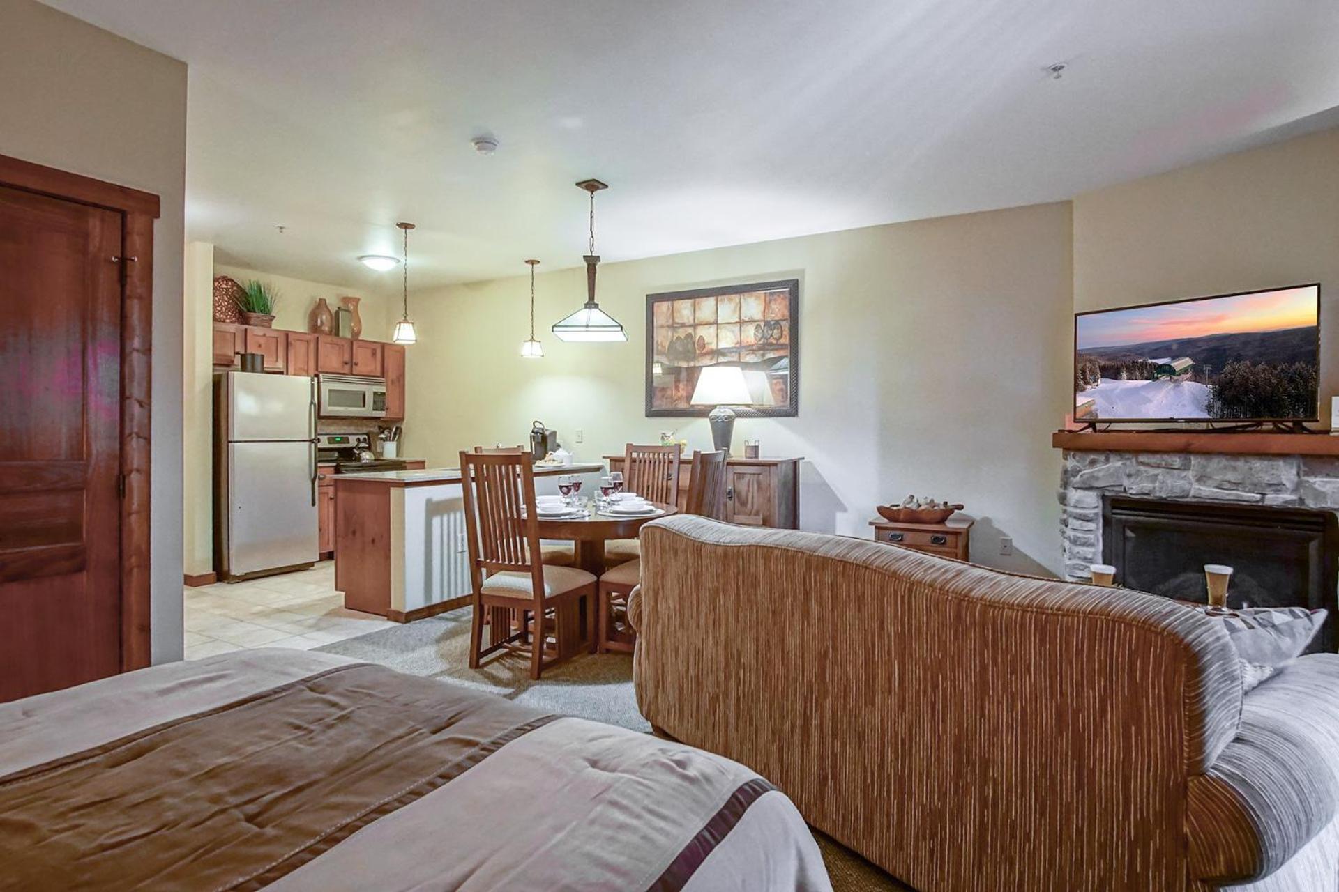 Soaring Eagle 315, Cozy Studio