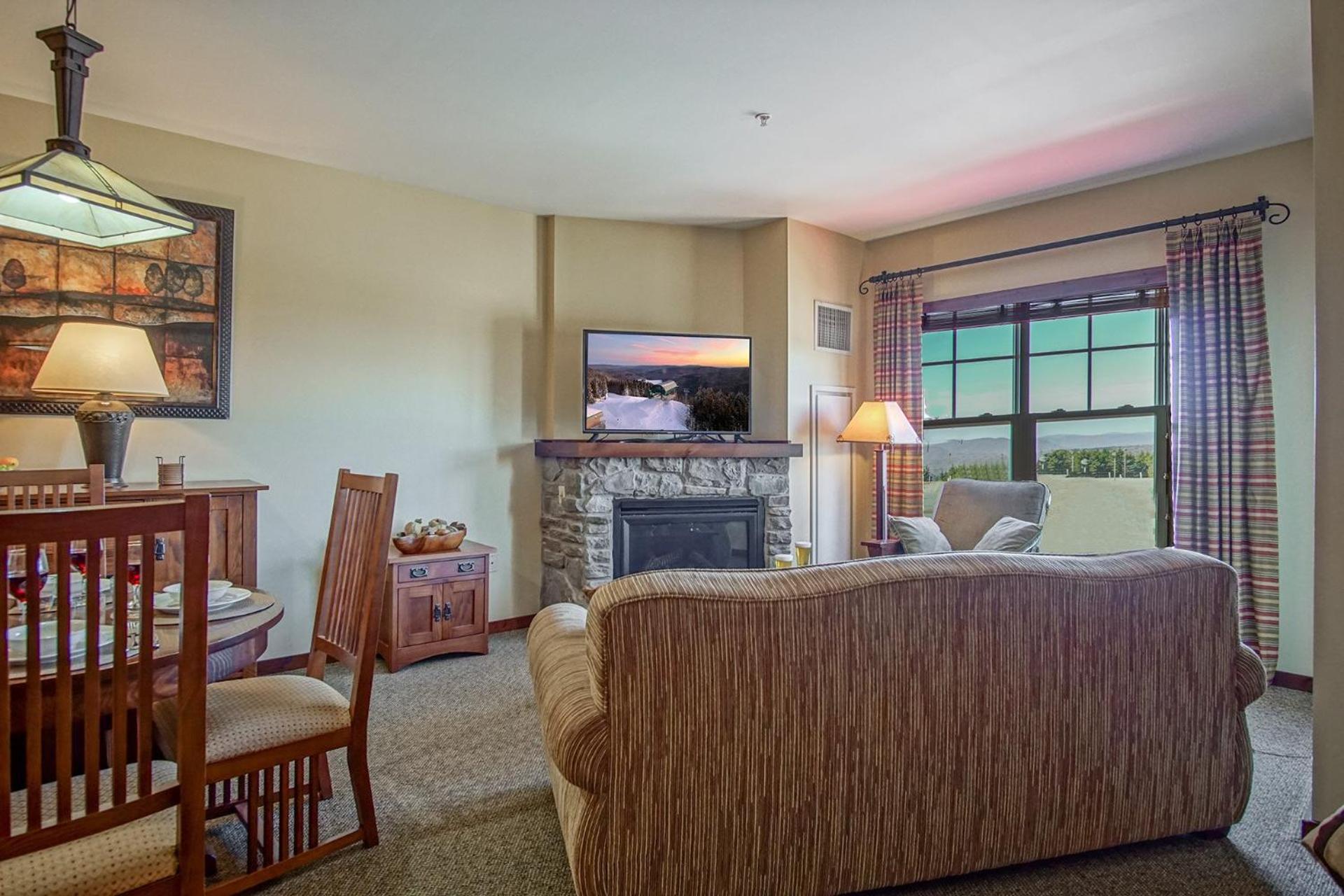 Soaring Eagle 315, Cozy Studio
