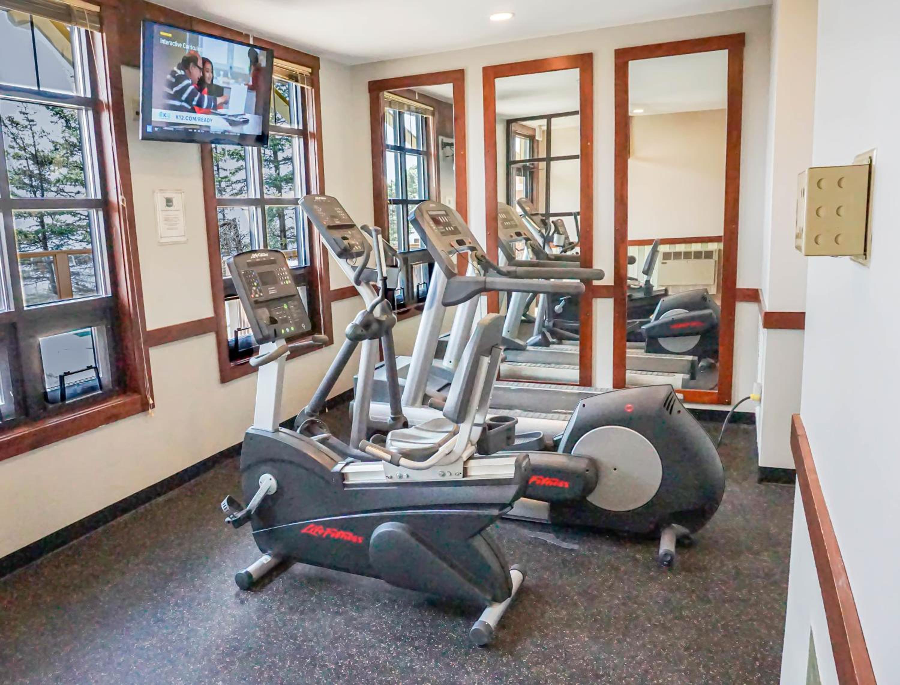 Rimfire 259 : Walking distance to village,slopes, 1 Br Sleeps 4