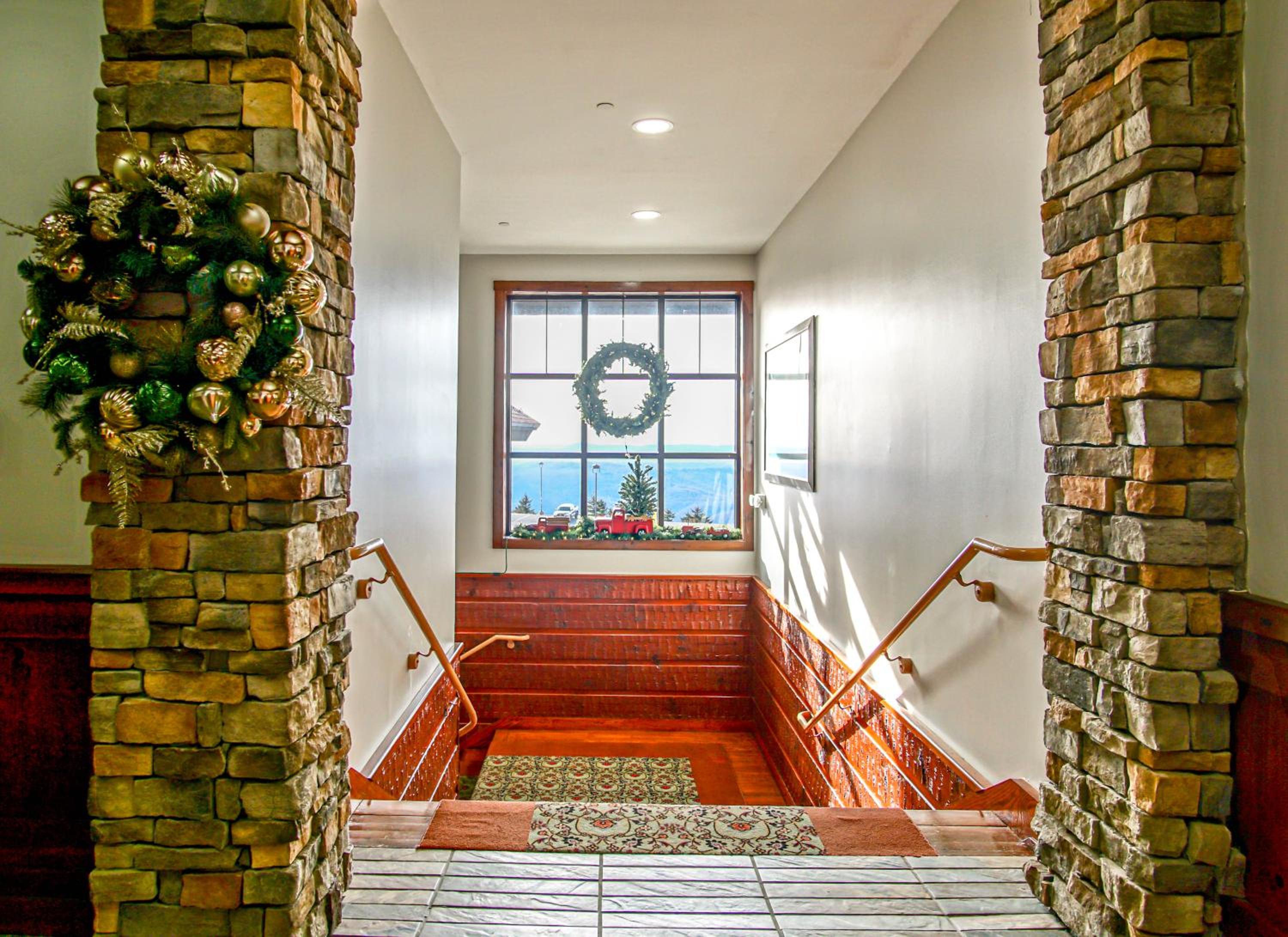 Rimfire 259 : Walking distance to village,slopes, 1 Br Sleeps 4