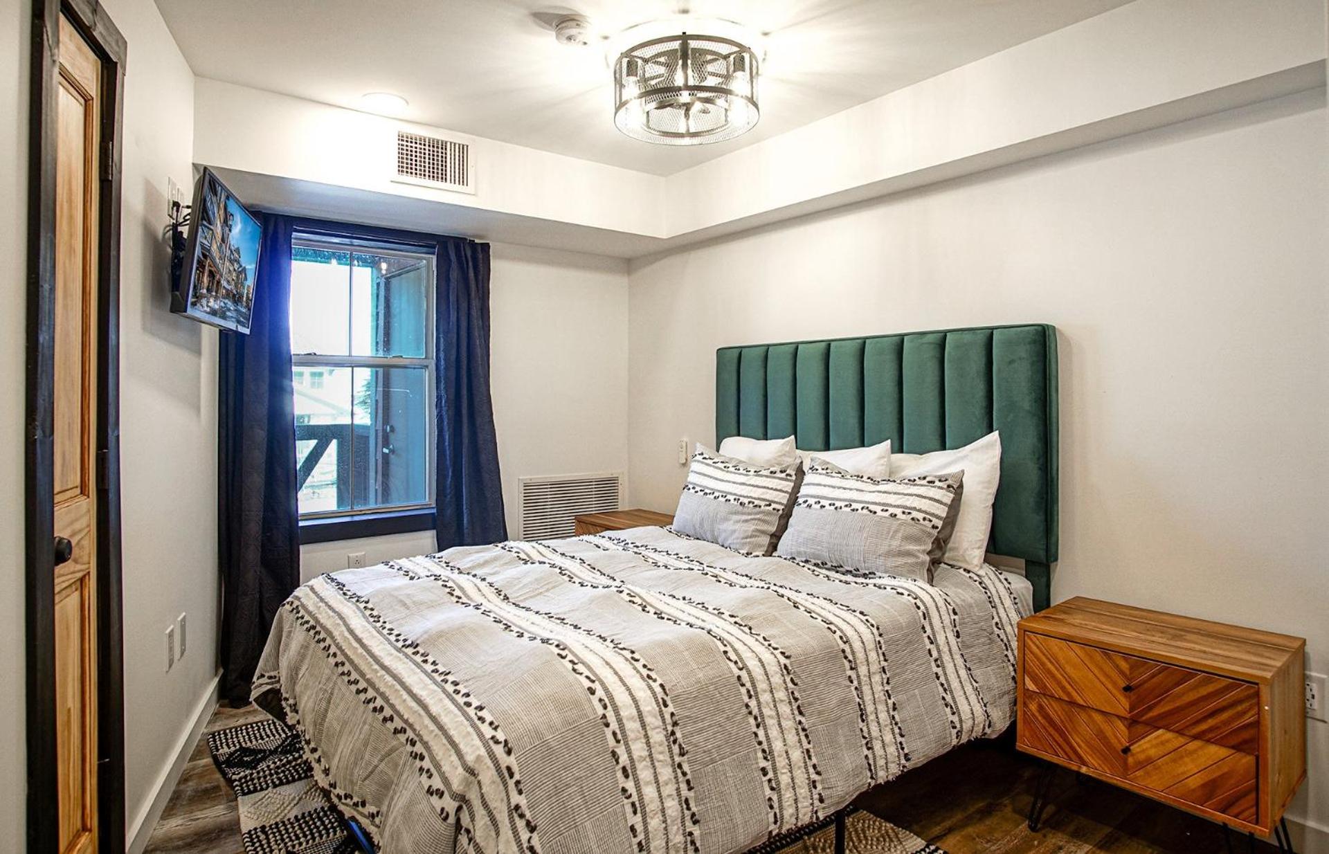 Rimfire 223:1 Bedroom, Slope Side, Heart Of The Village