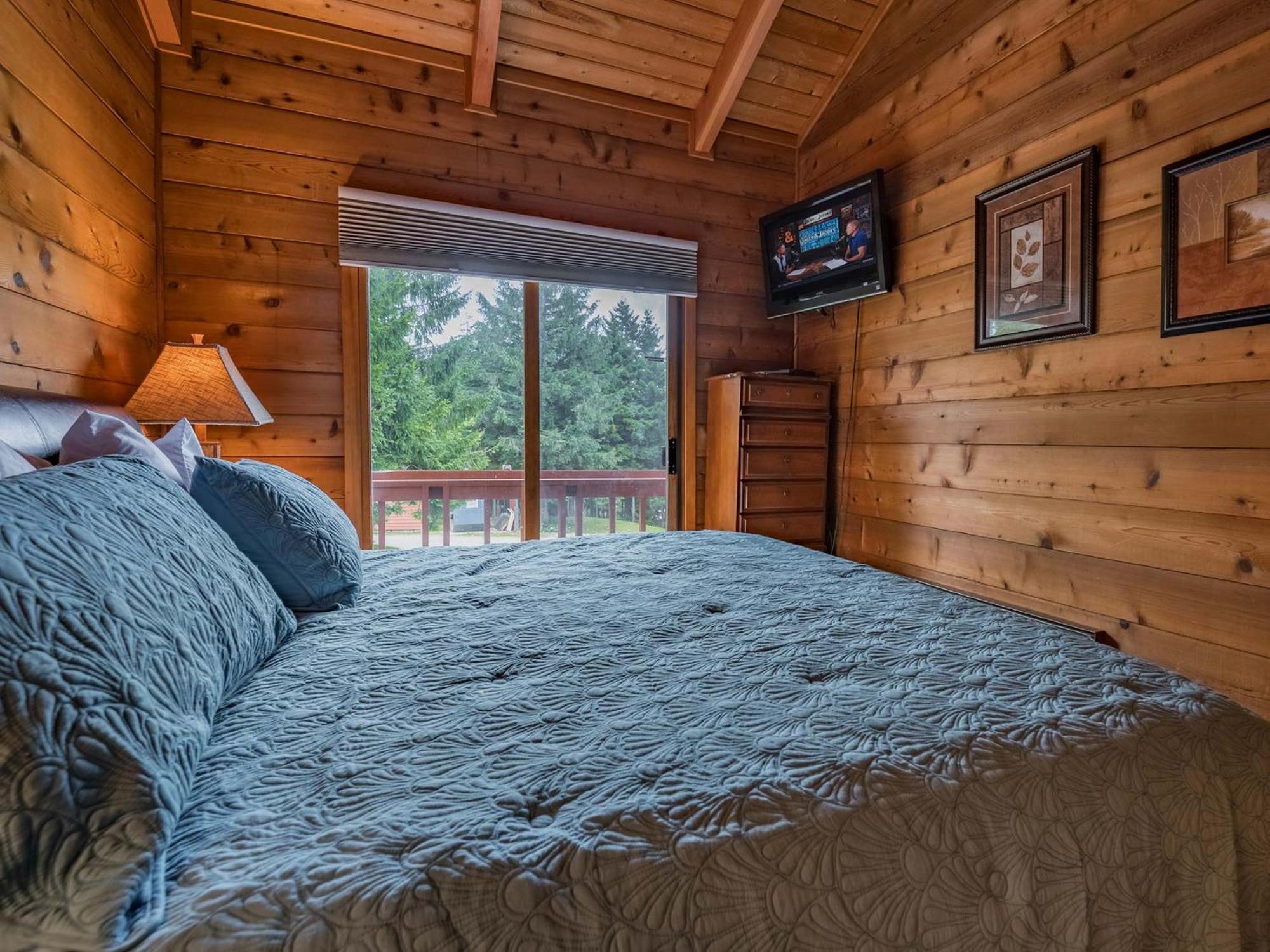 Powder Monkey #3: 3 Bedrooms, 2 Full Baths: Slope Side