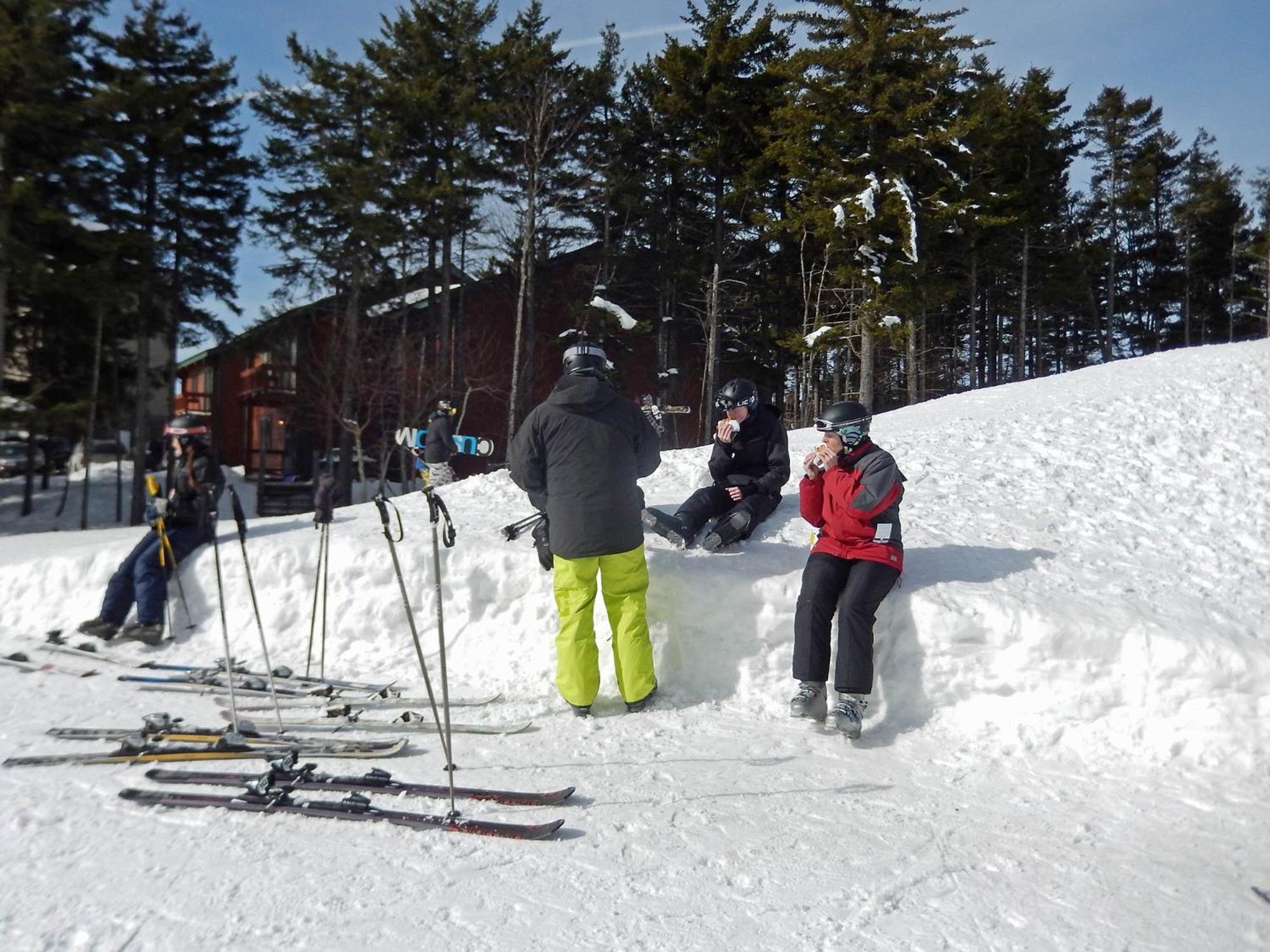 Powder Monkey #3: 3 Bedrooms, 2 Full Baths: Slope Side