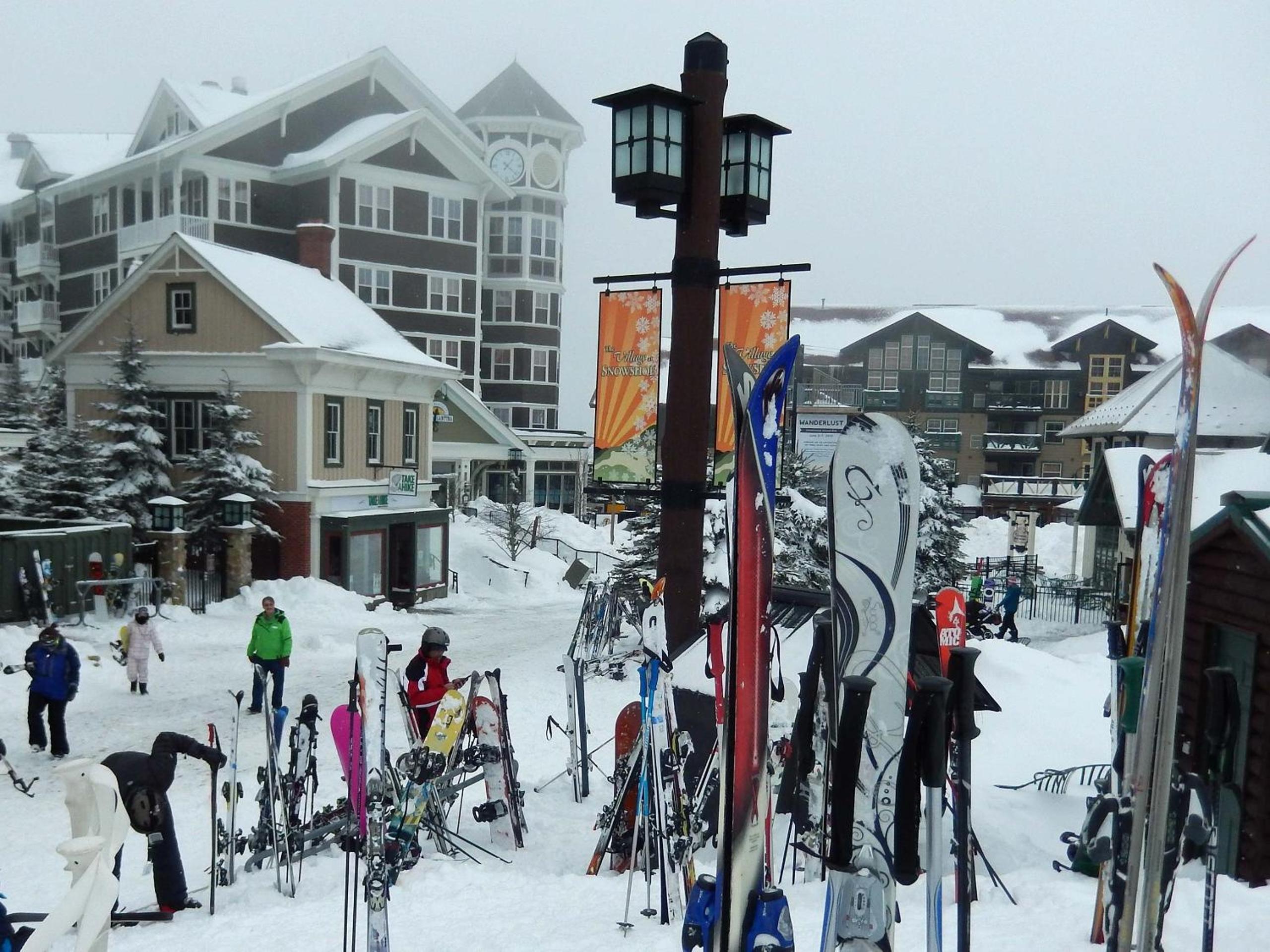 Expedition Station #120: Snowshoe's Premier Slopeside Junior Studio Accommodations