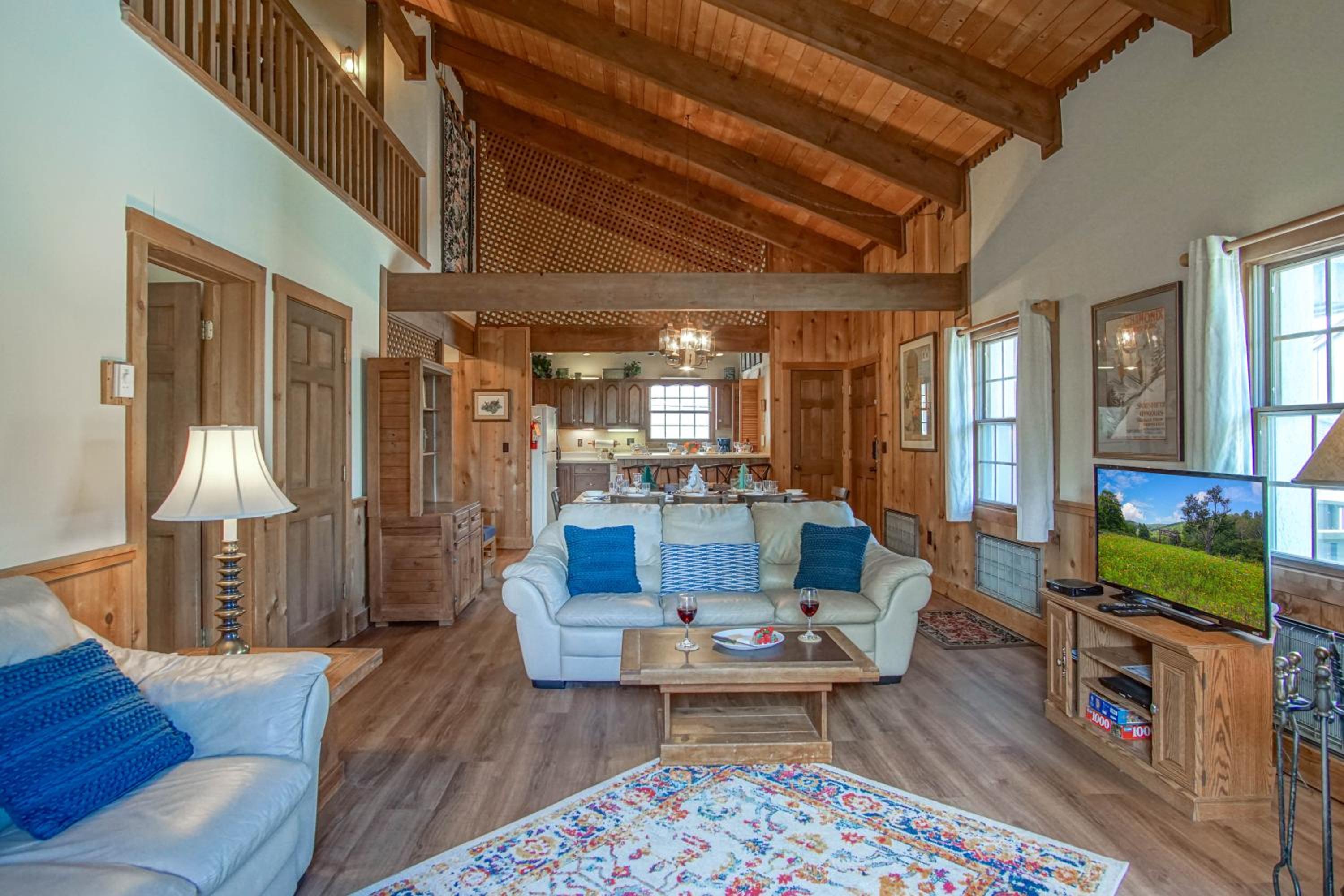 Whistlepunk #24: 4 Bedroom, 3 Bath: Slope Side, Wood Fireplace