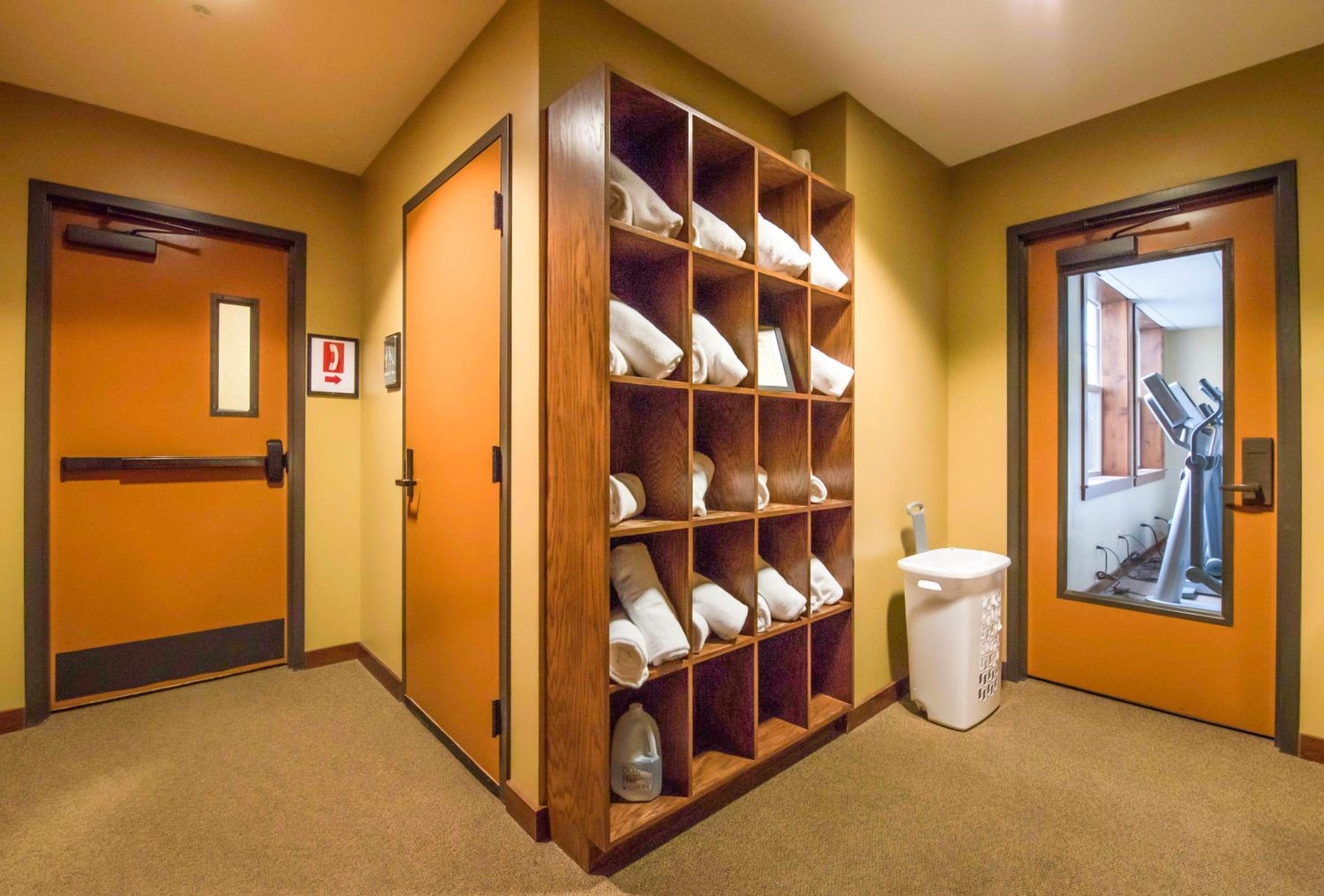 Soaring Eagle #403: 2 Bedrooms, 2 Full Baths
