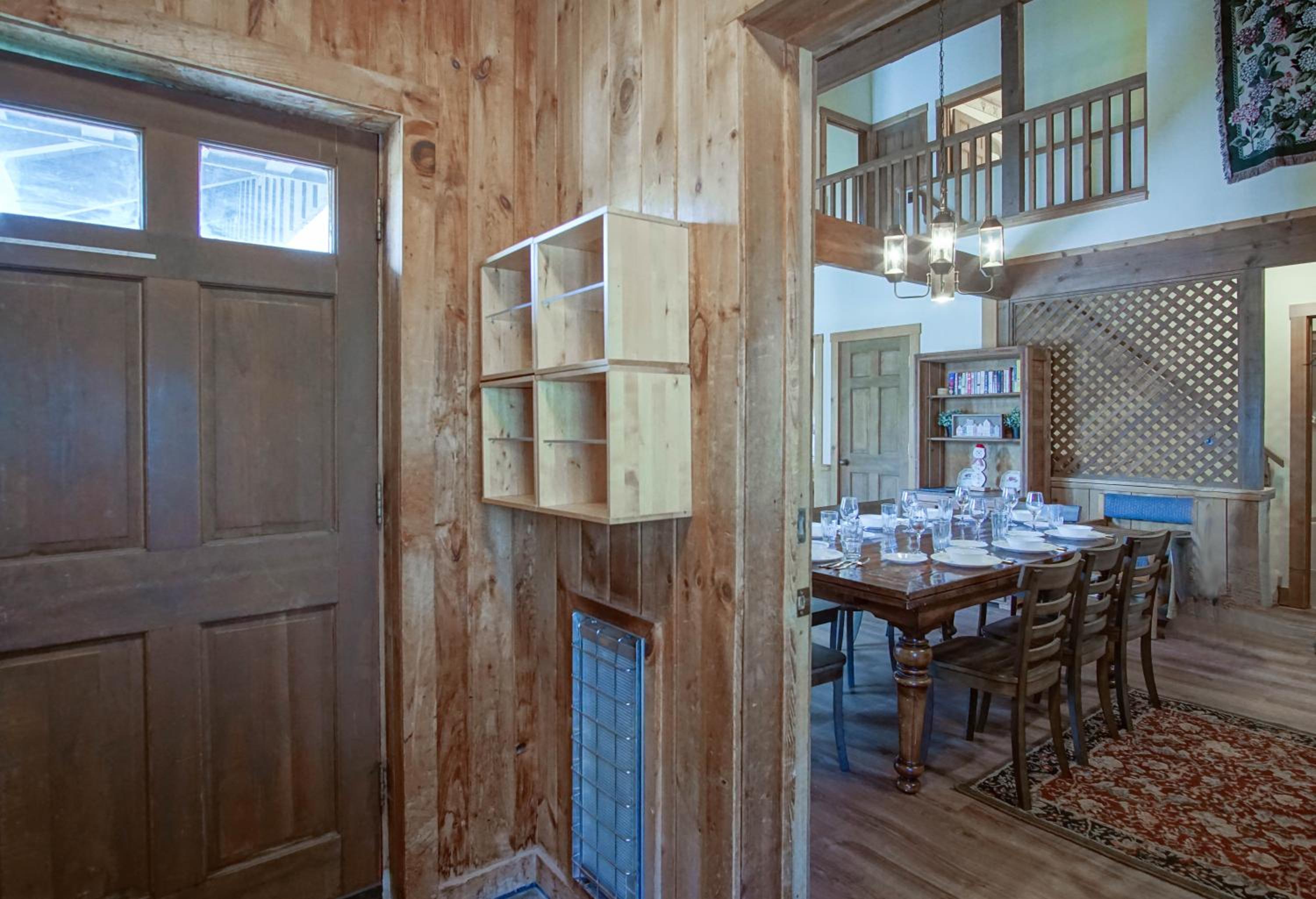 Whistlepunk #24: 4 Bedroom, 3 Bath: Slope Side, Wood Fireplace
