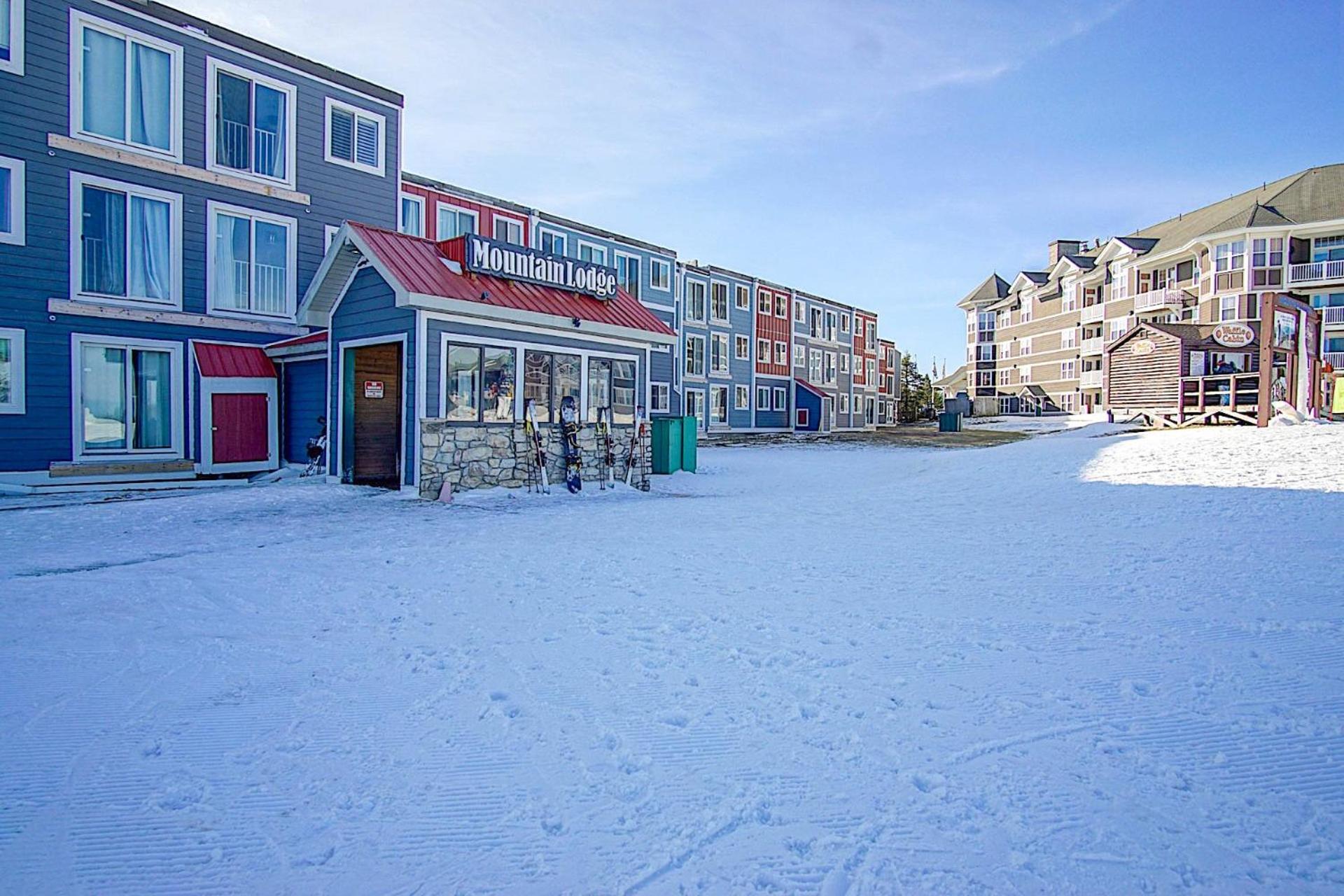 Mountain Lodge 233 2 Br Condo With Access to Ball Hooter Lift