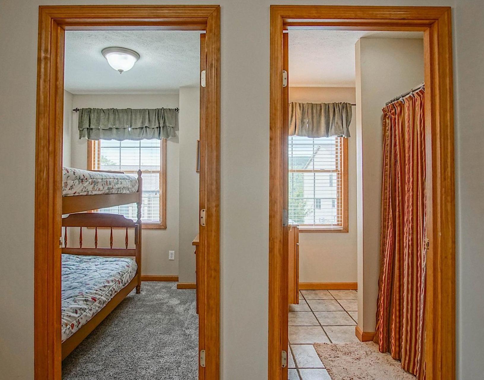Creekside E17, Frisco Kid Retreat Jacuzzi Sleeps 11