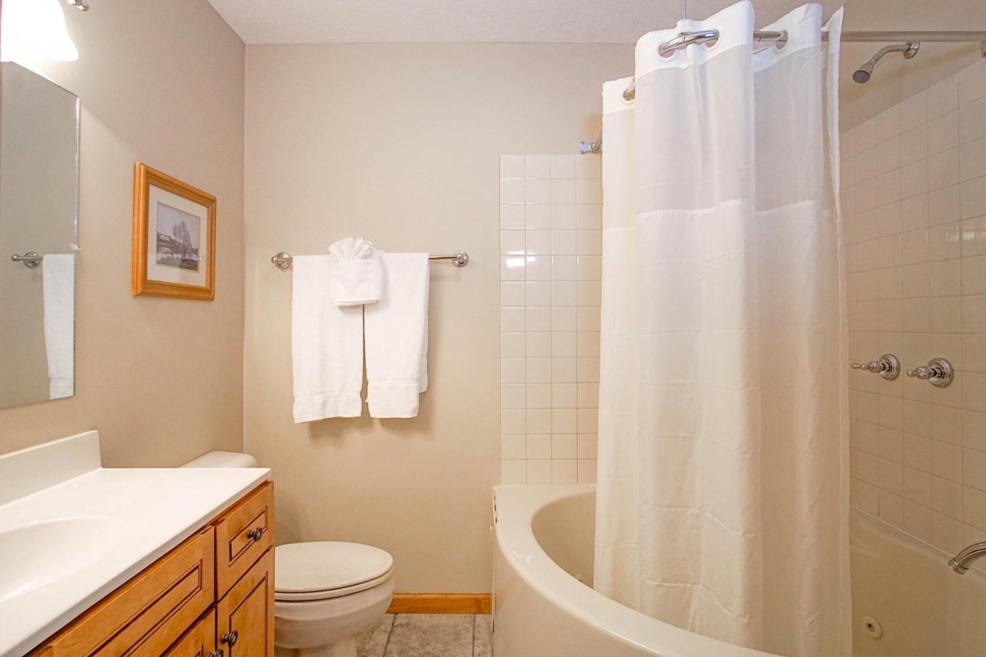 Creekside E17, Frisco Kid Retreat Jacuzzi Sleeps 11