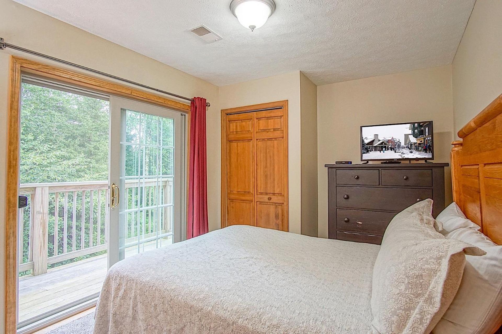 Creekside E17, Frisco Kid Retreat Jacuzzi Sleeps 11