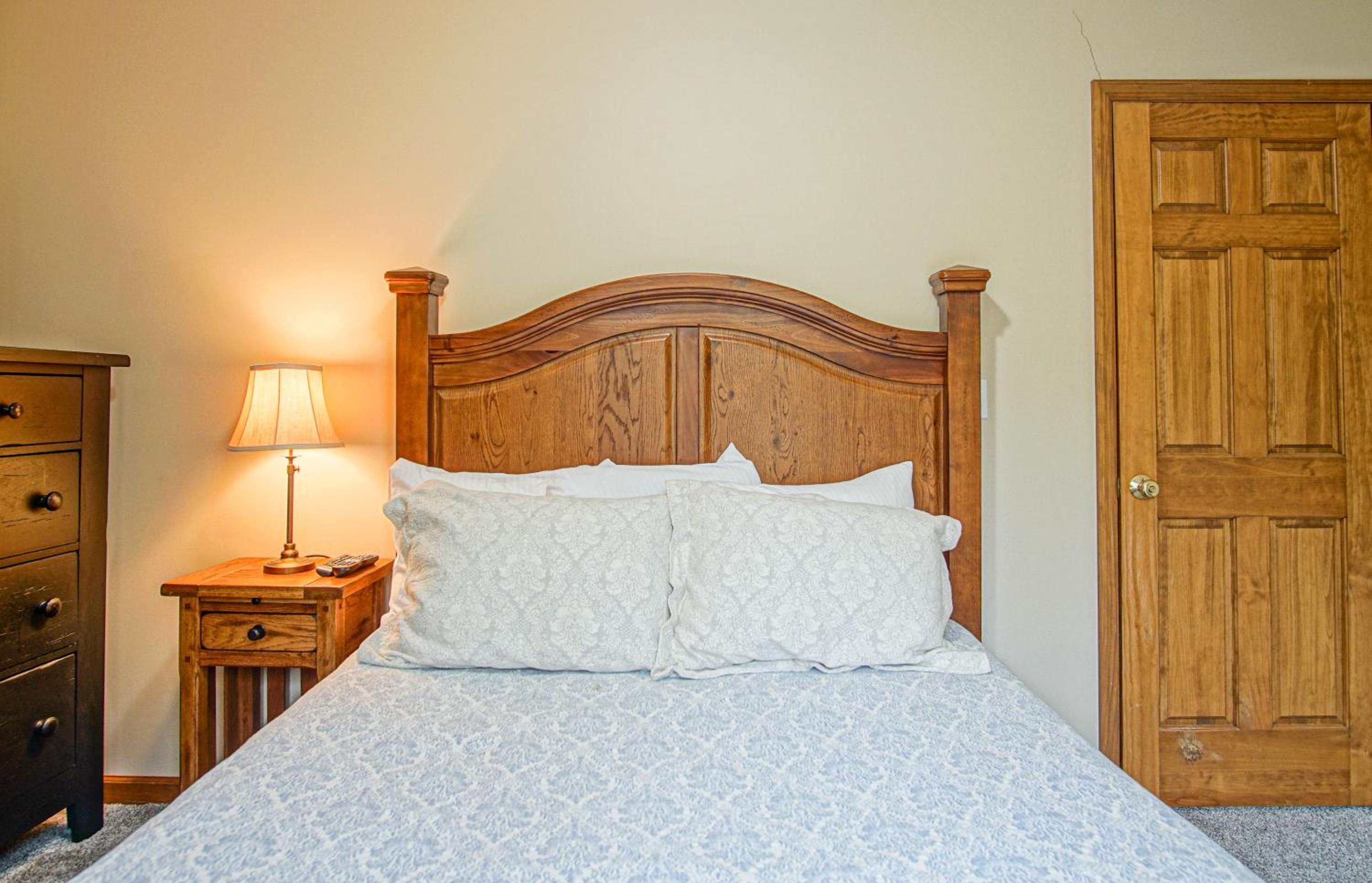 Creekside E17, Frisco Kid Retreat Jacuzzi Sleeps 11