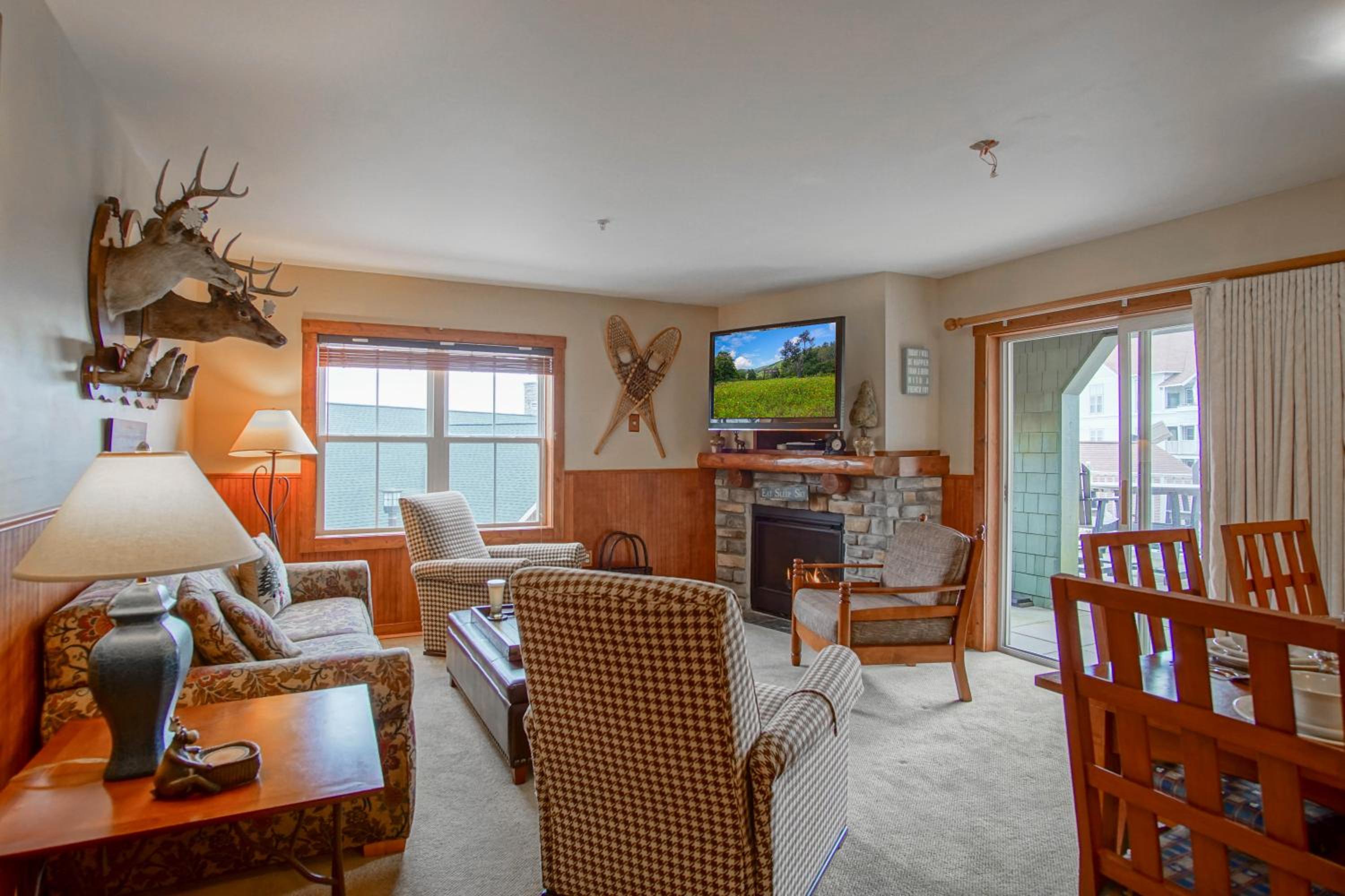 Highland House #102-104: 2Br: 2 Bath