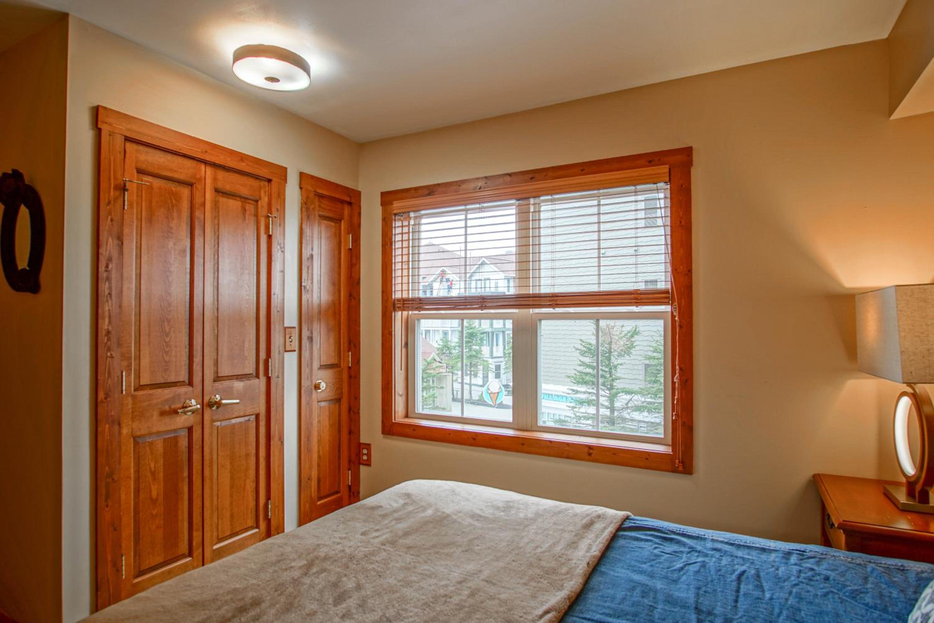 Highland House #102-104: 2Br: 2 Bath