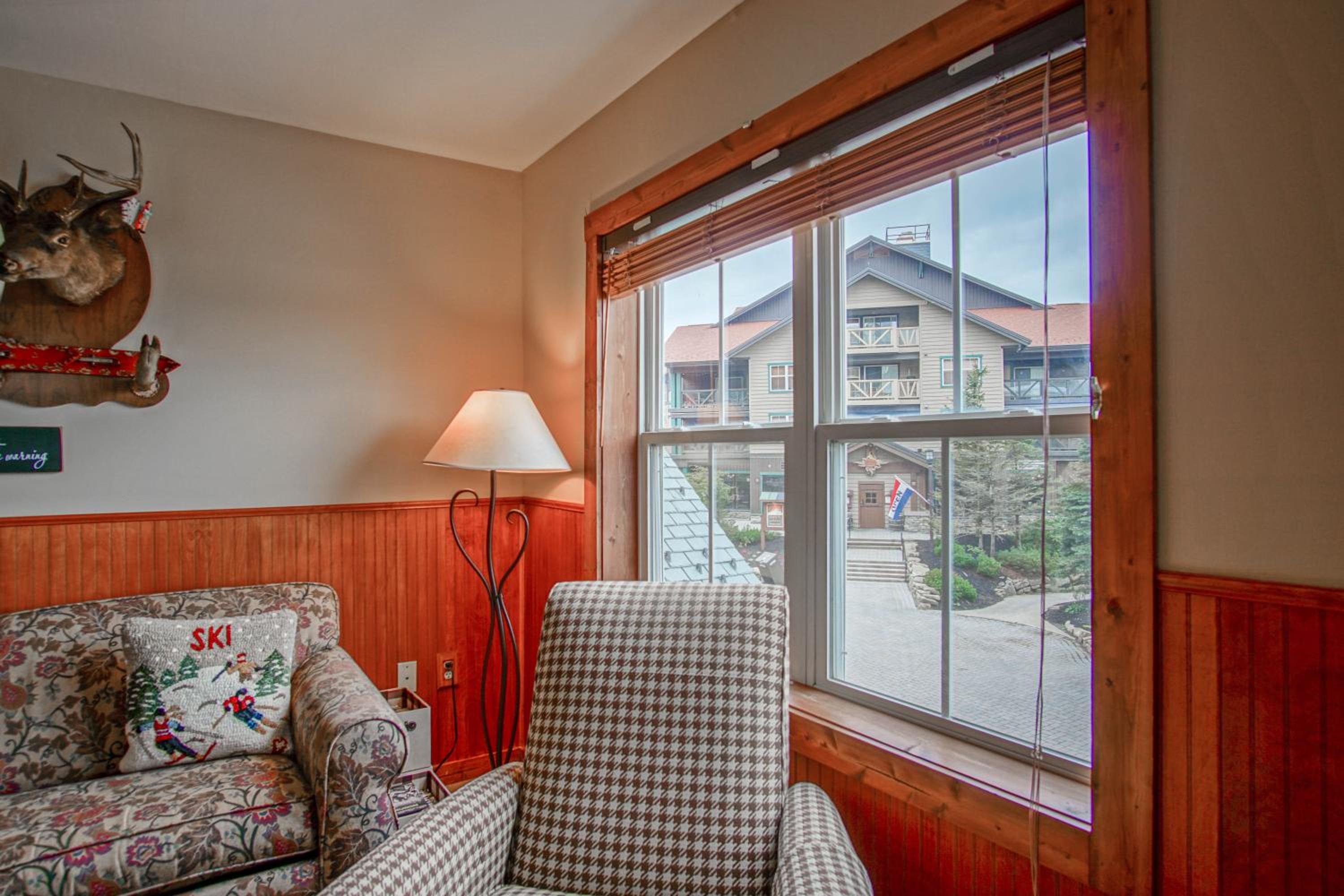 Highland House #102-104: 2Br: 2 Bath