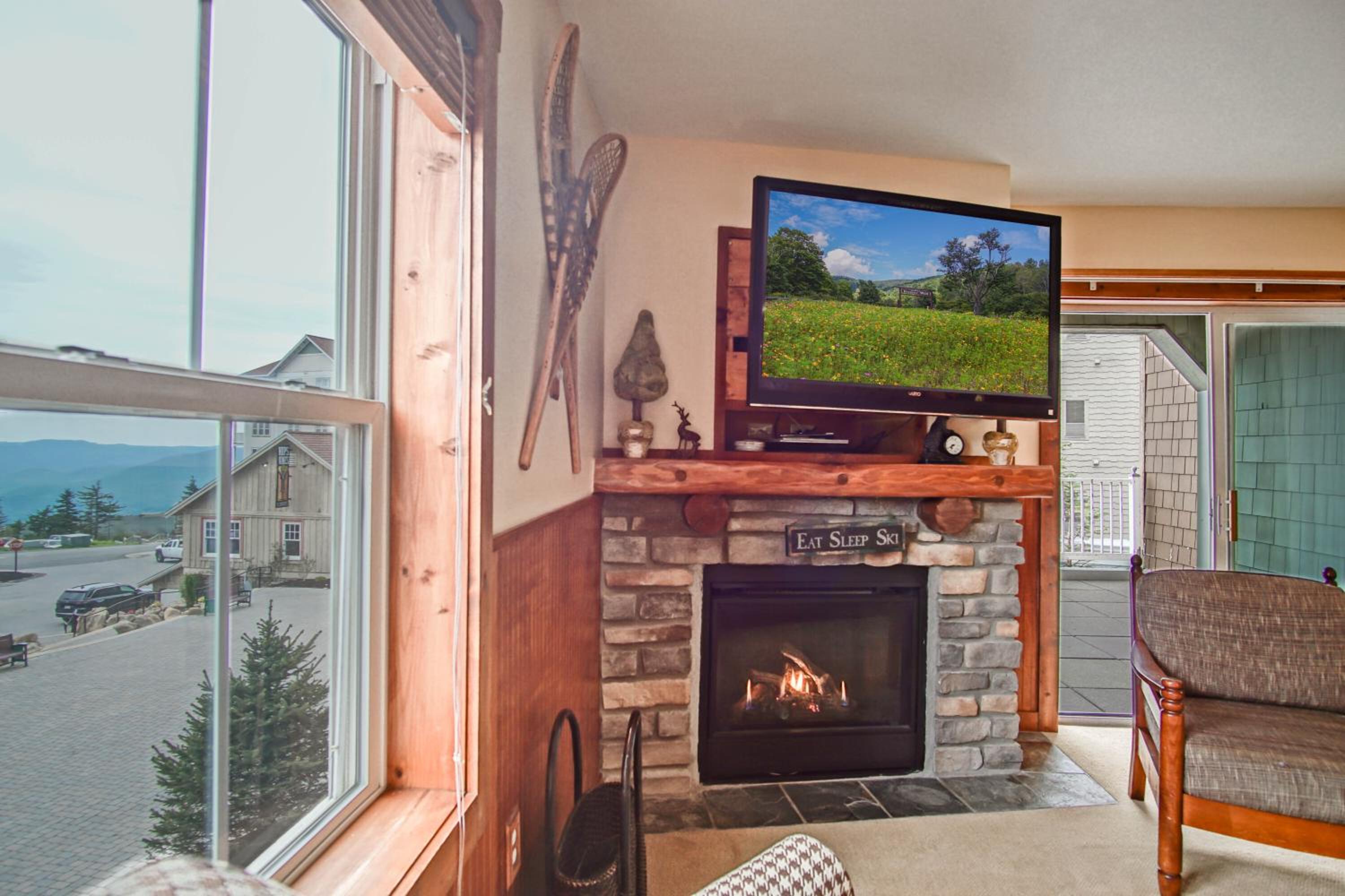 Highland House #102-104: 2Br: 2 Bath