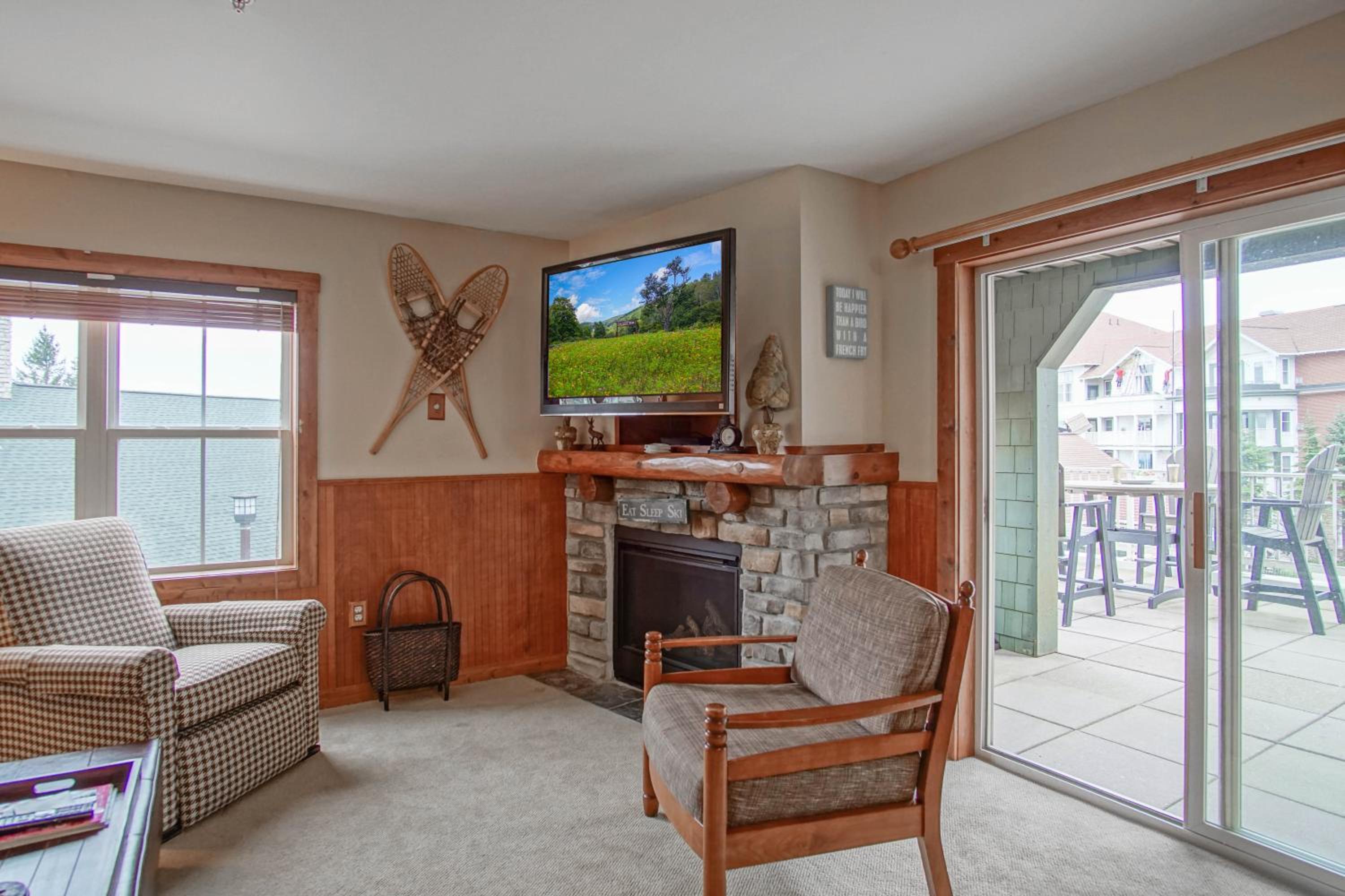 Highland House #102-104: 2Br: 2 Bath
