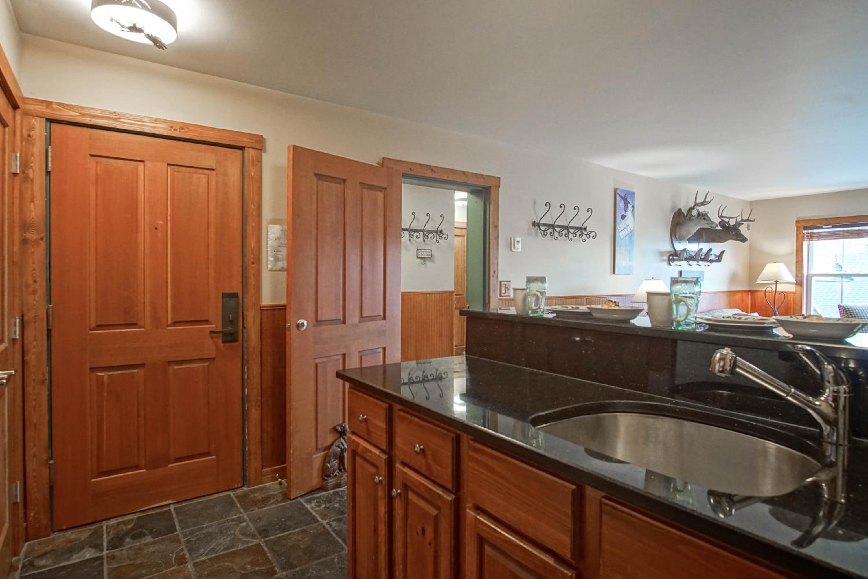 Highland House #102-104: 2Br: 2 Bath