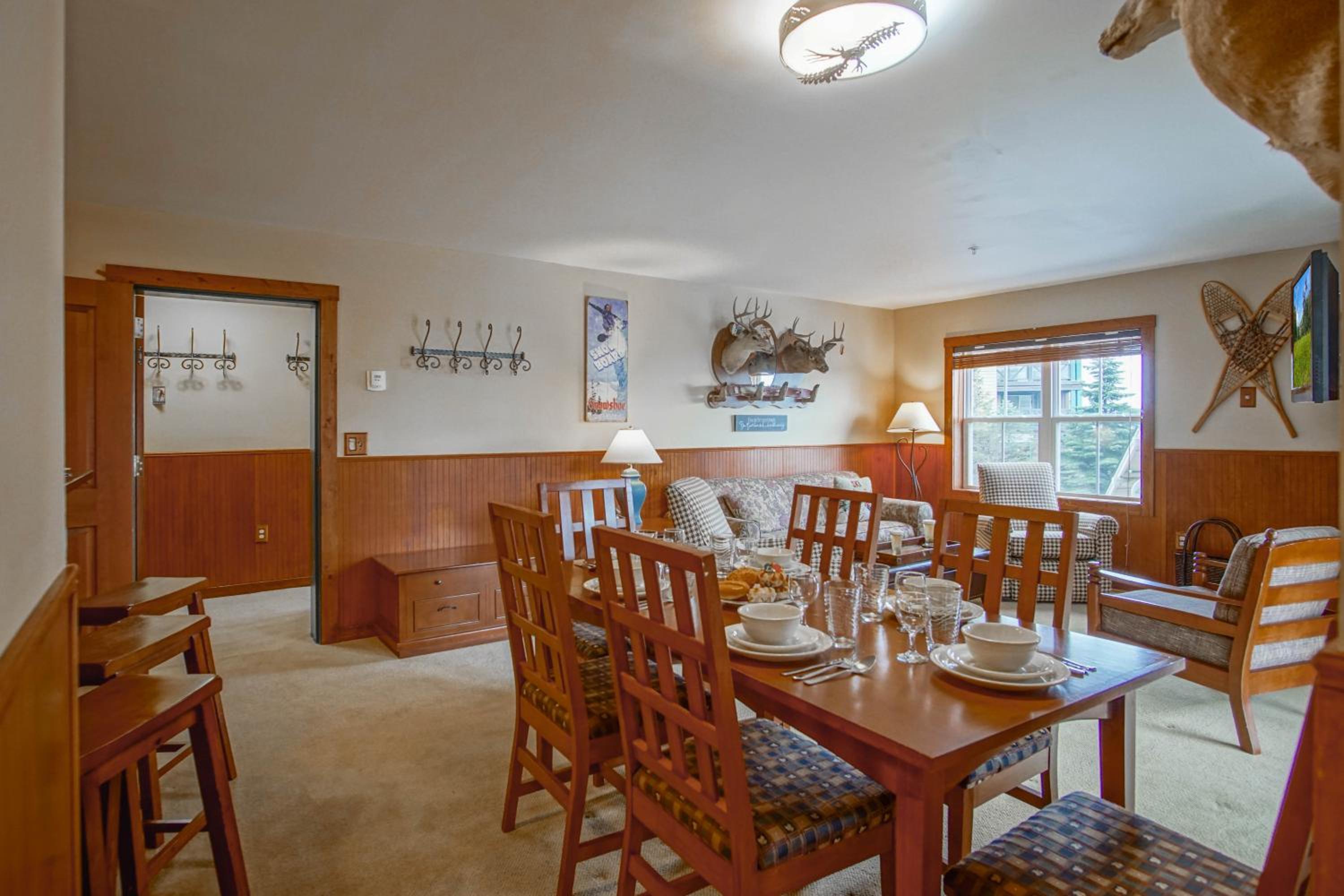 Highland House #102-104: 2Br: 2 Bath