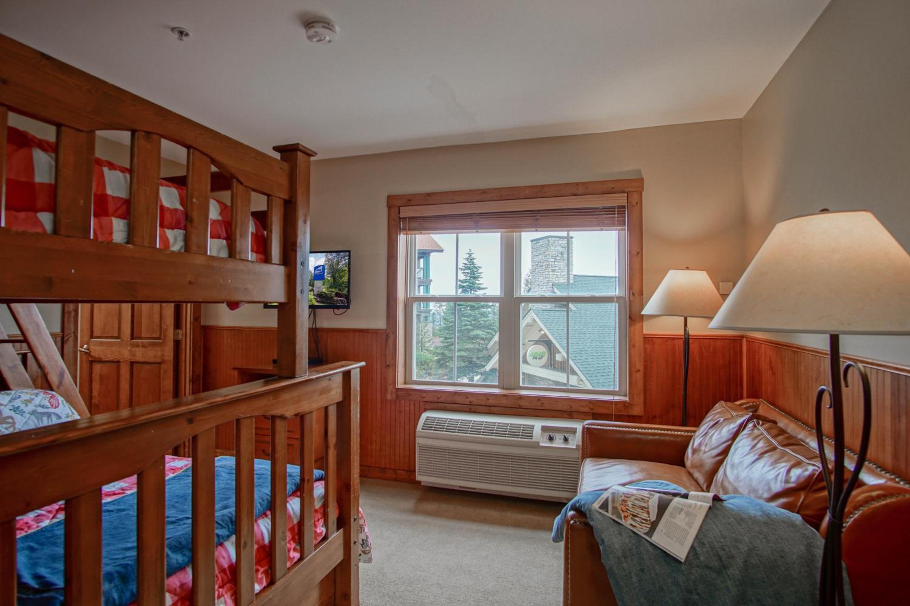 Highland House #102-104: 2Br: 2 Bath
