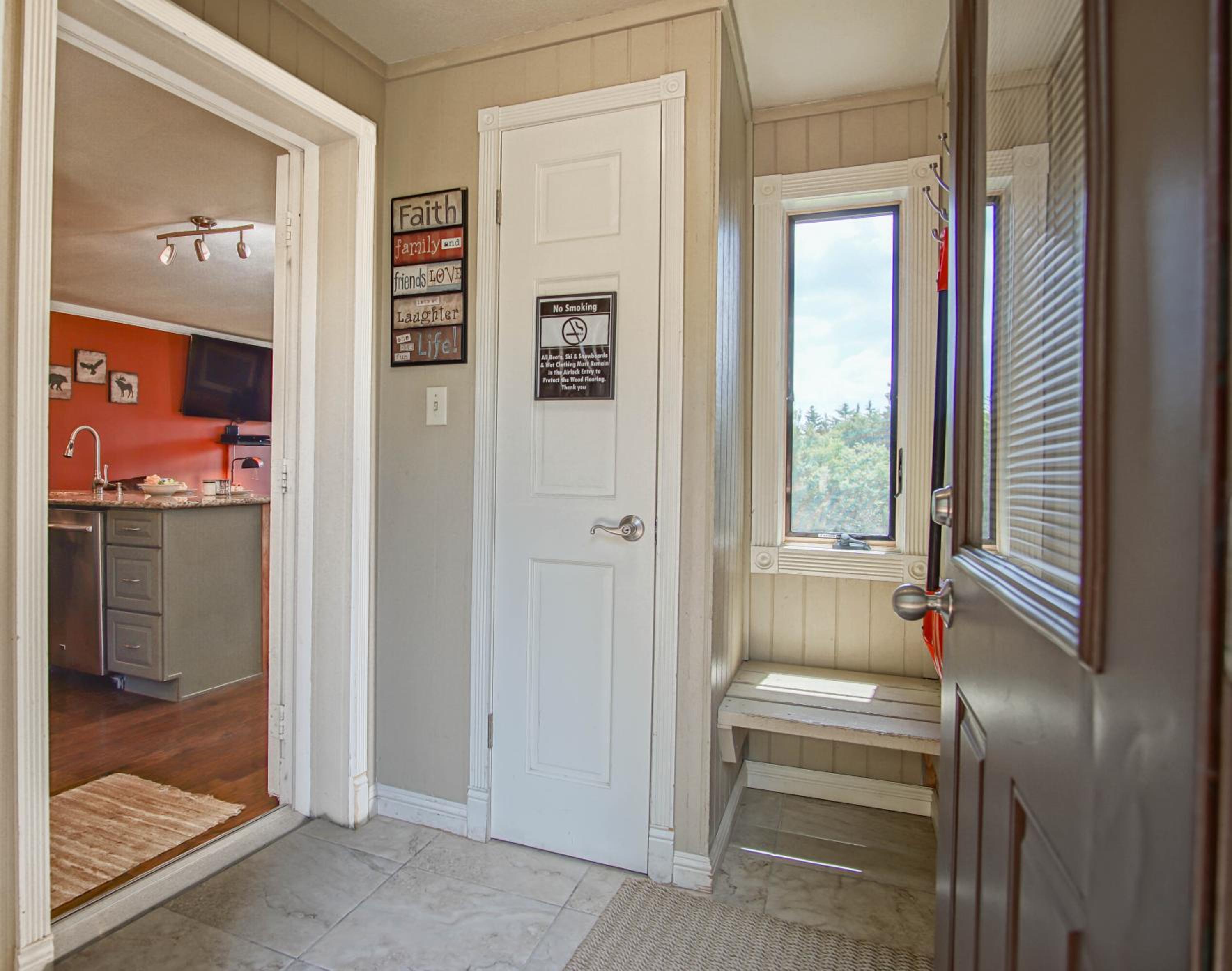 Powderidge 44: 1Br: 1 Bath Flat