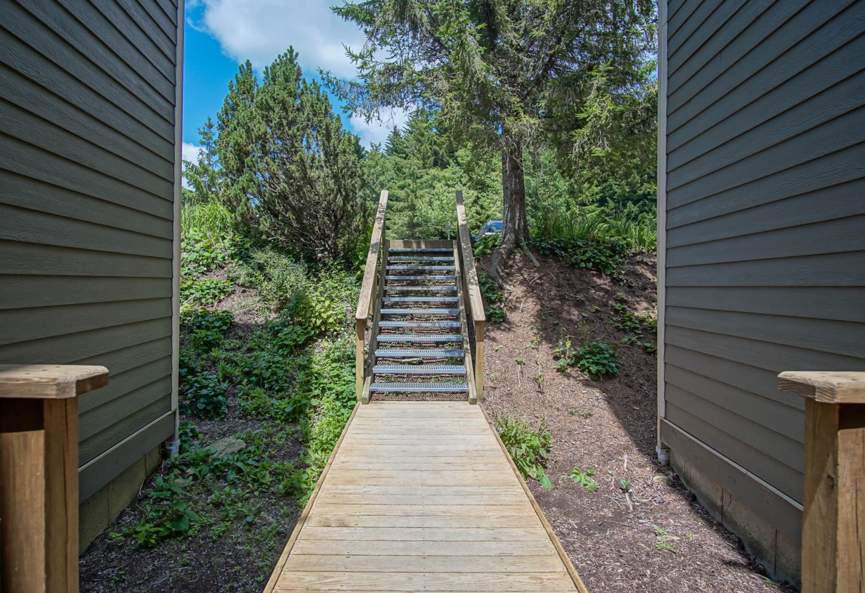 Powderidge 44: 1Br: 1 Bath Flat