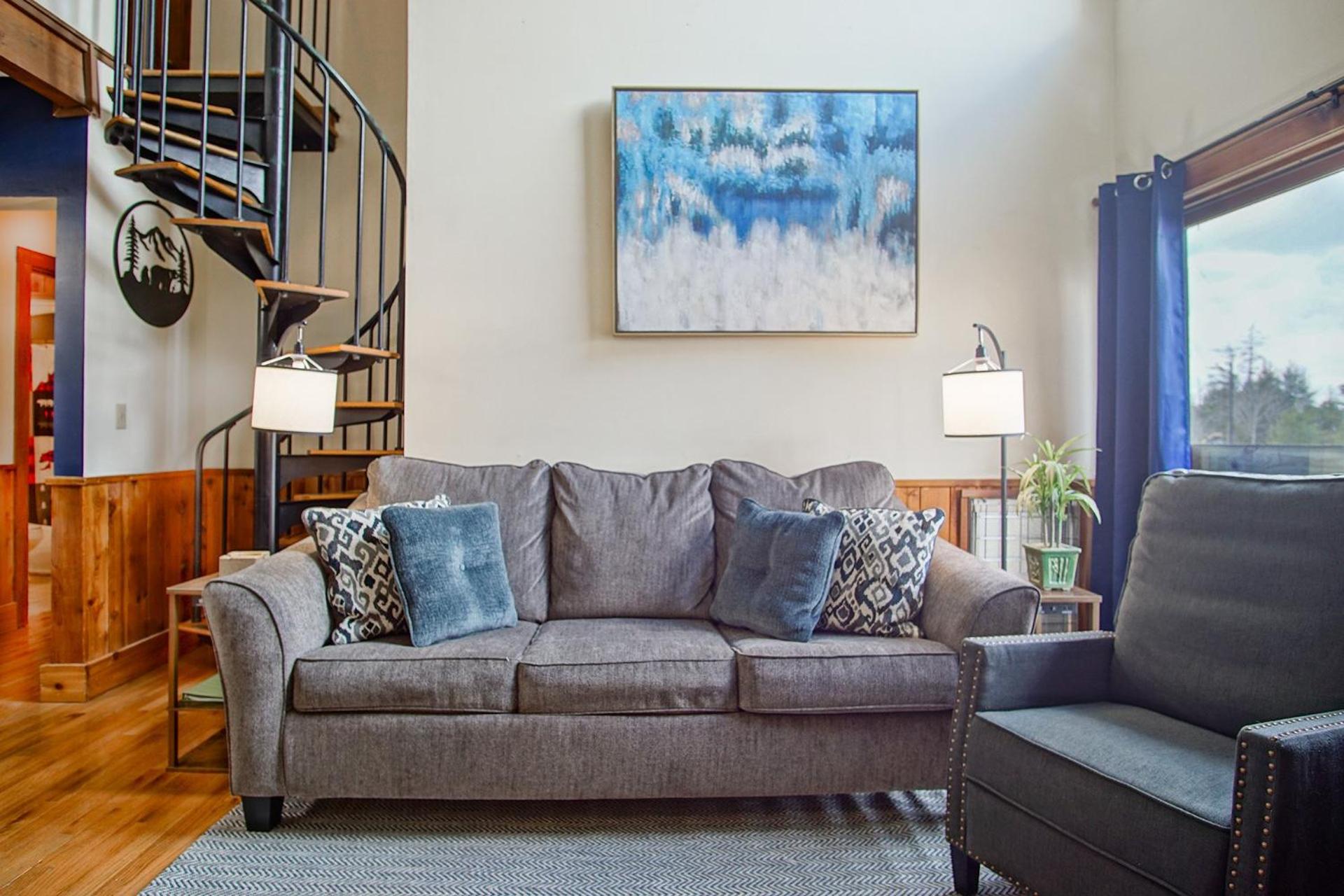 Whistlepunk 44 - 1 Bedroom with loft, Slopeside Complex