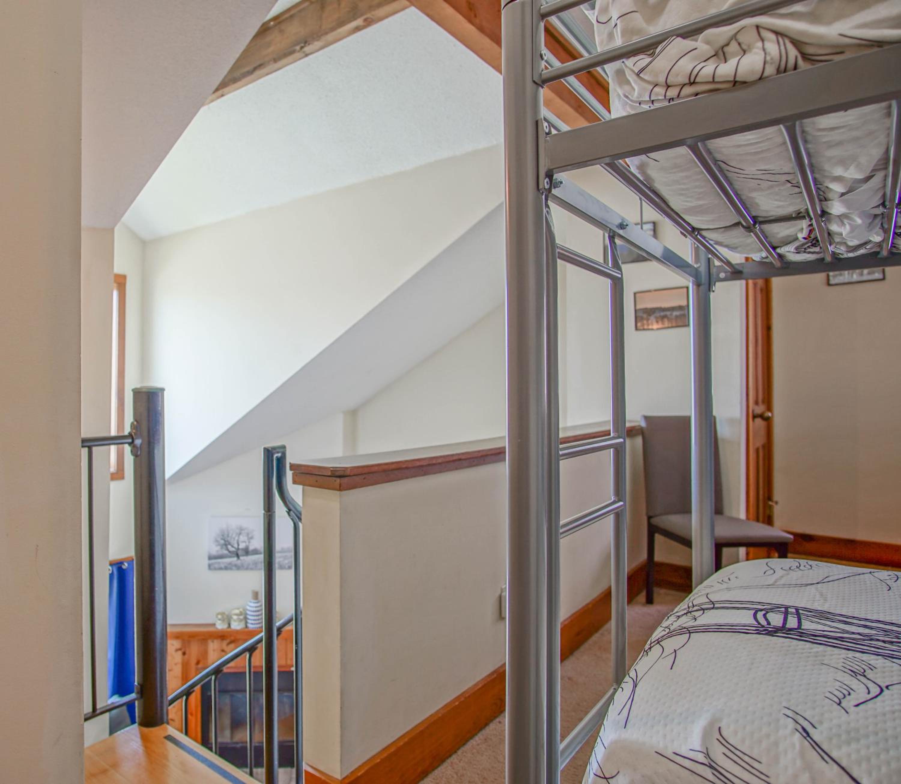 Whistlepunk 44 - 1 Bedroom with loft, Slopeside Complex