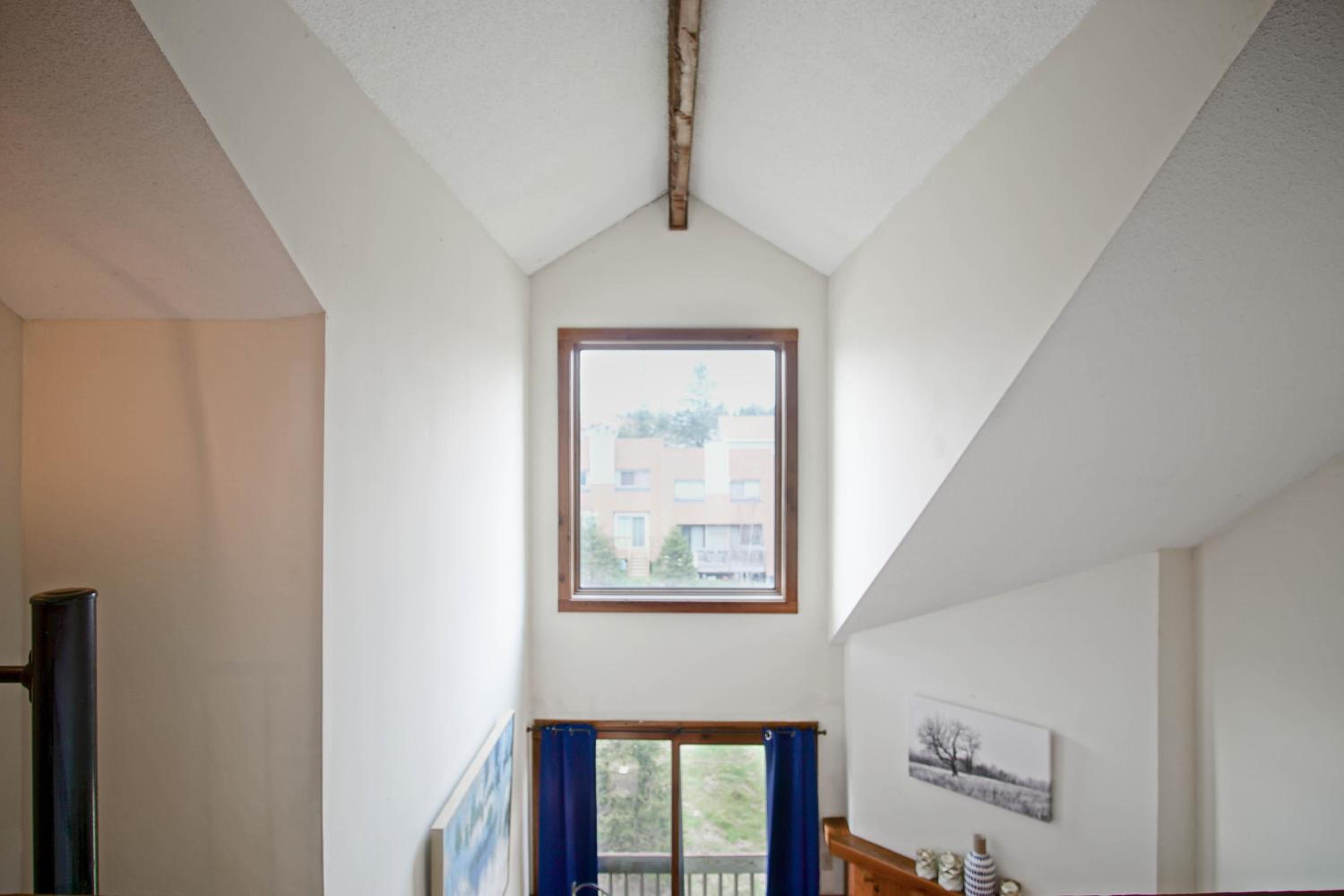 Whistlepunk 44 - 1 Bedroom with loft, Slopeside Complex