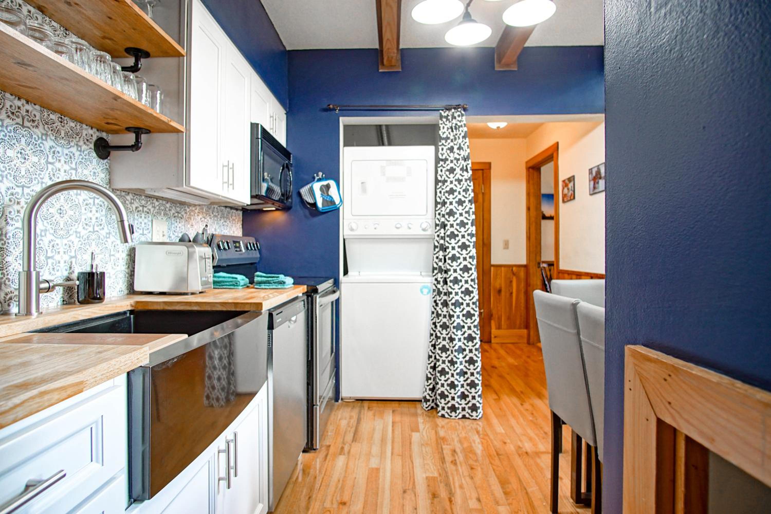 Whistlepunk 44 - 1 Bedroom with loft, Slopeside Complex