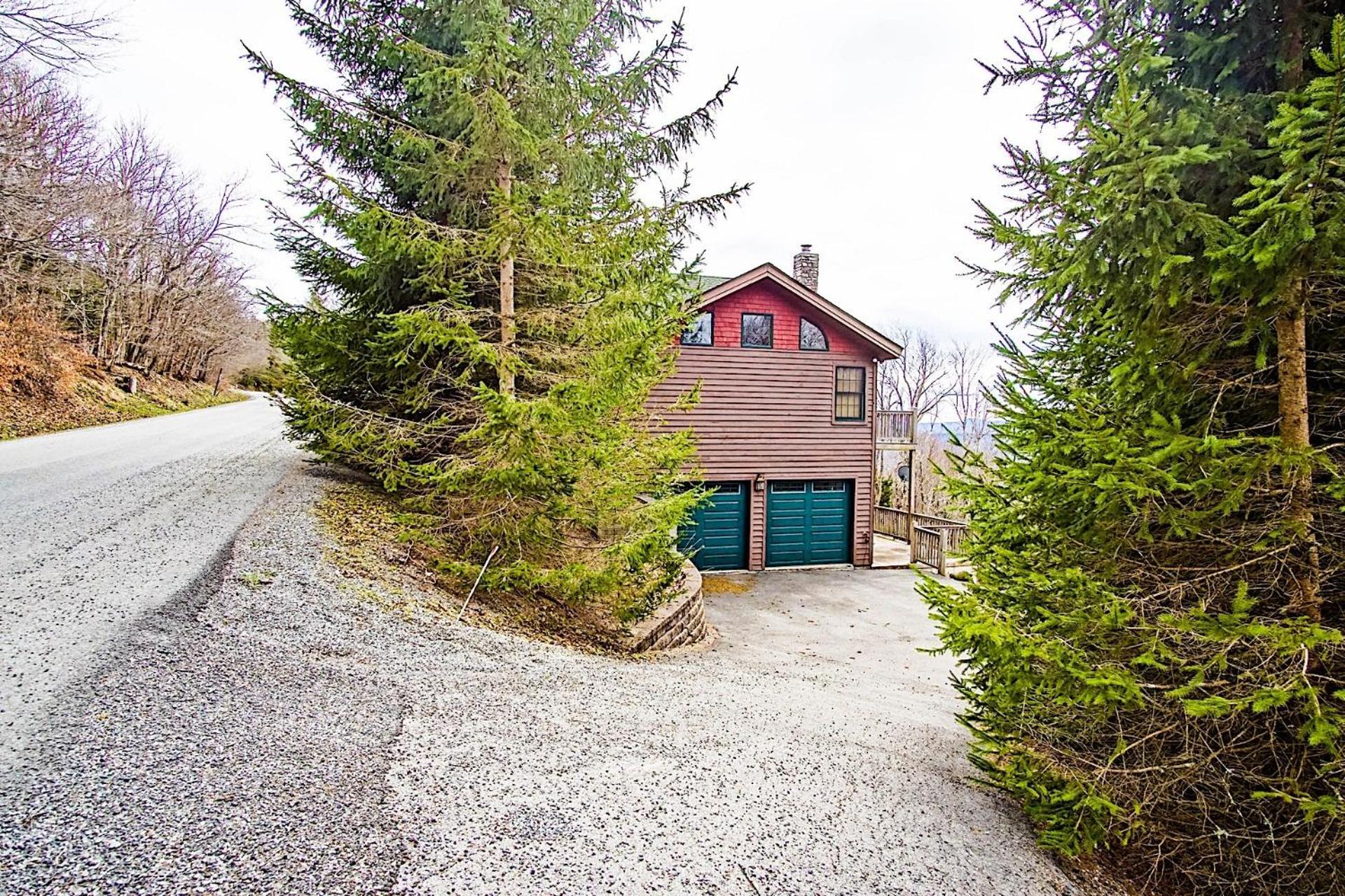 Top property on Snowshoe Mountain North Westridge 32 is as magnificent as its western views!