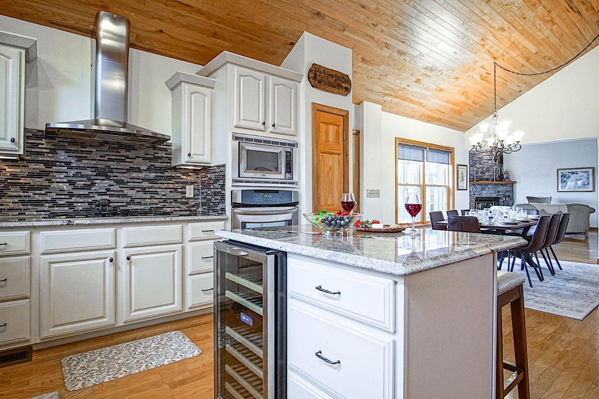Top property on Snowshoe Mountain North Westridge 32 is as magnificent as its western views!