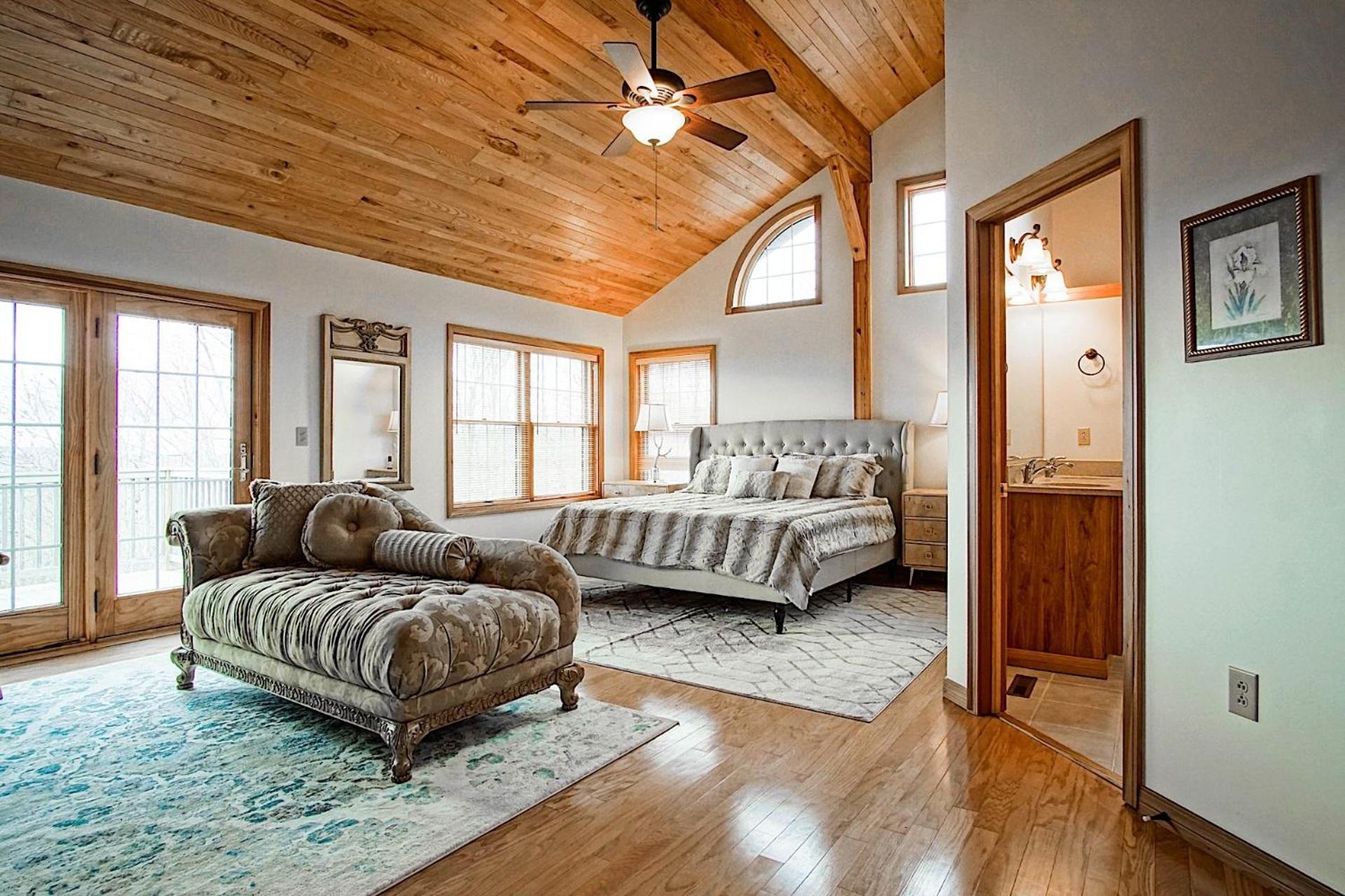 Top property on Snowshoe Mountain North Westridge 32 is as magnificent as its western views!