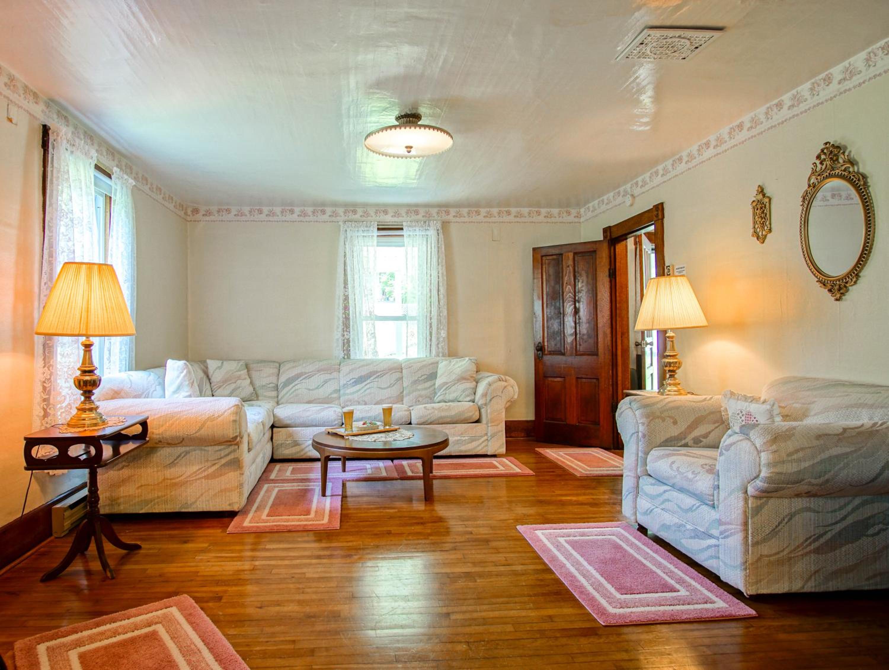 3 Br The Shay Inn Located15 minutes to Snowshoe Mountain