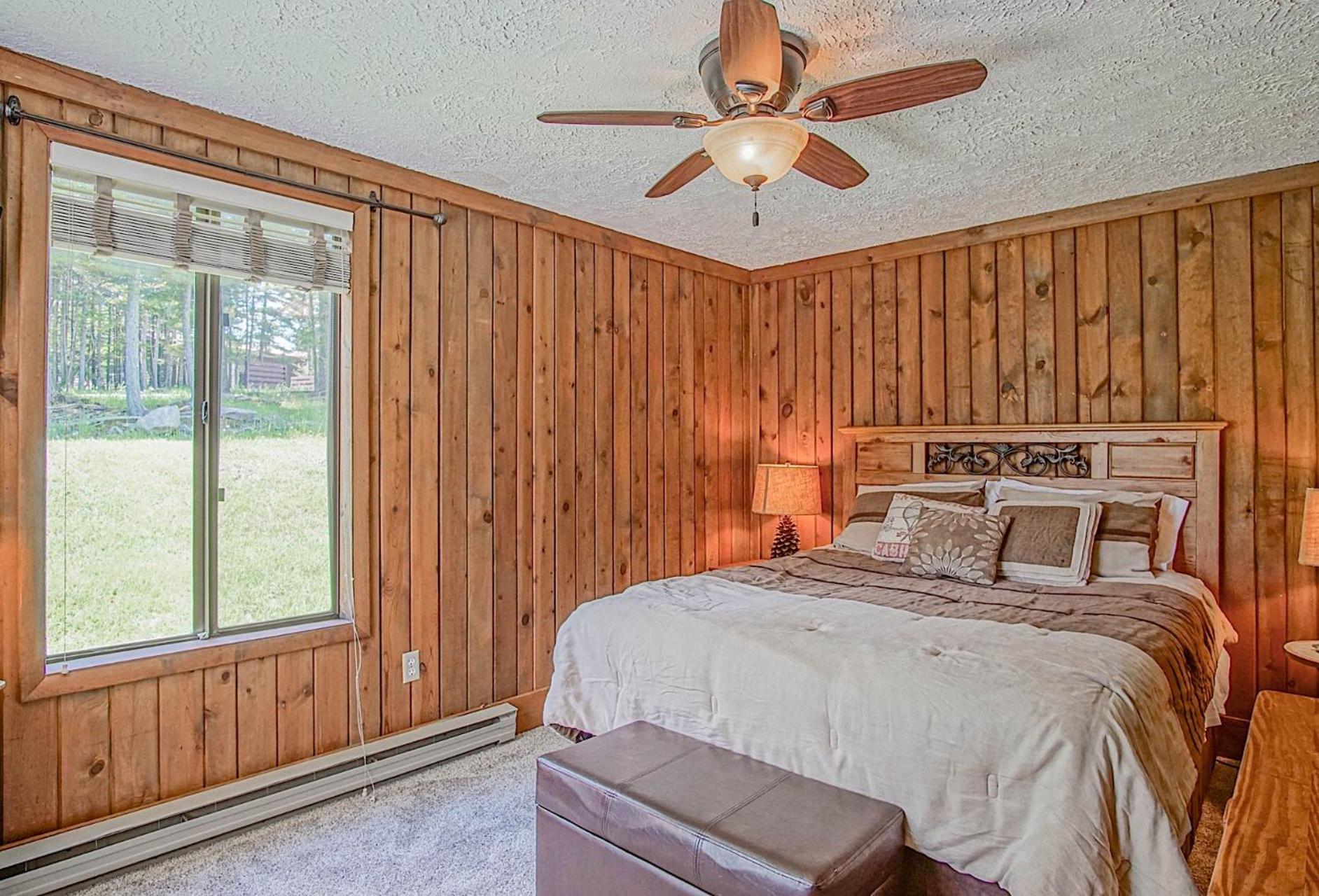 Wabasso 10 Ski Hideaway outside your door 2 Br Spacious Balcony