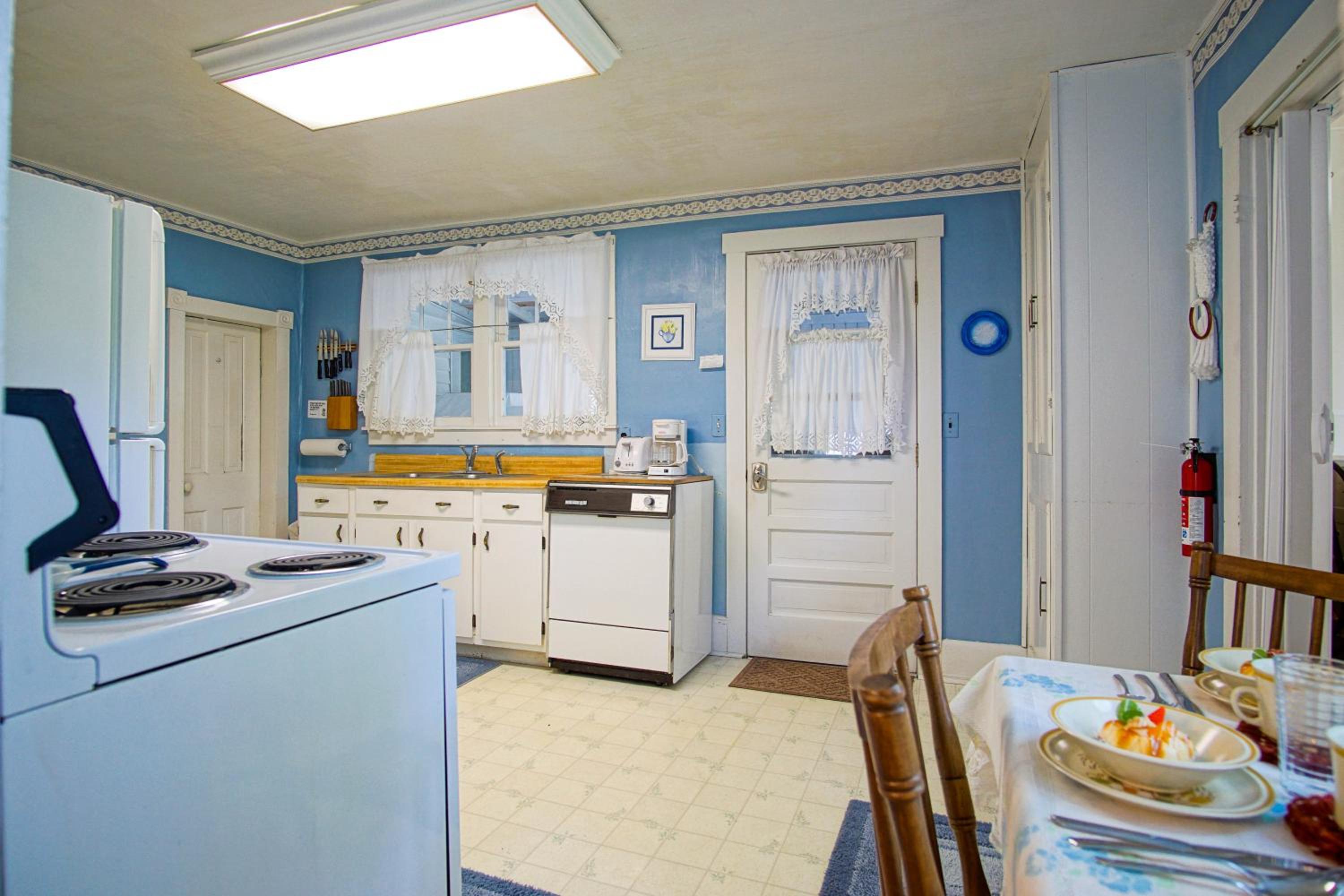 3 Br The Shay Inn Located15 minutes to Snowshoe Mountain