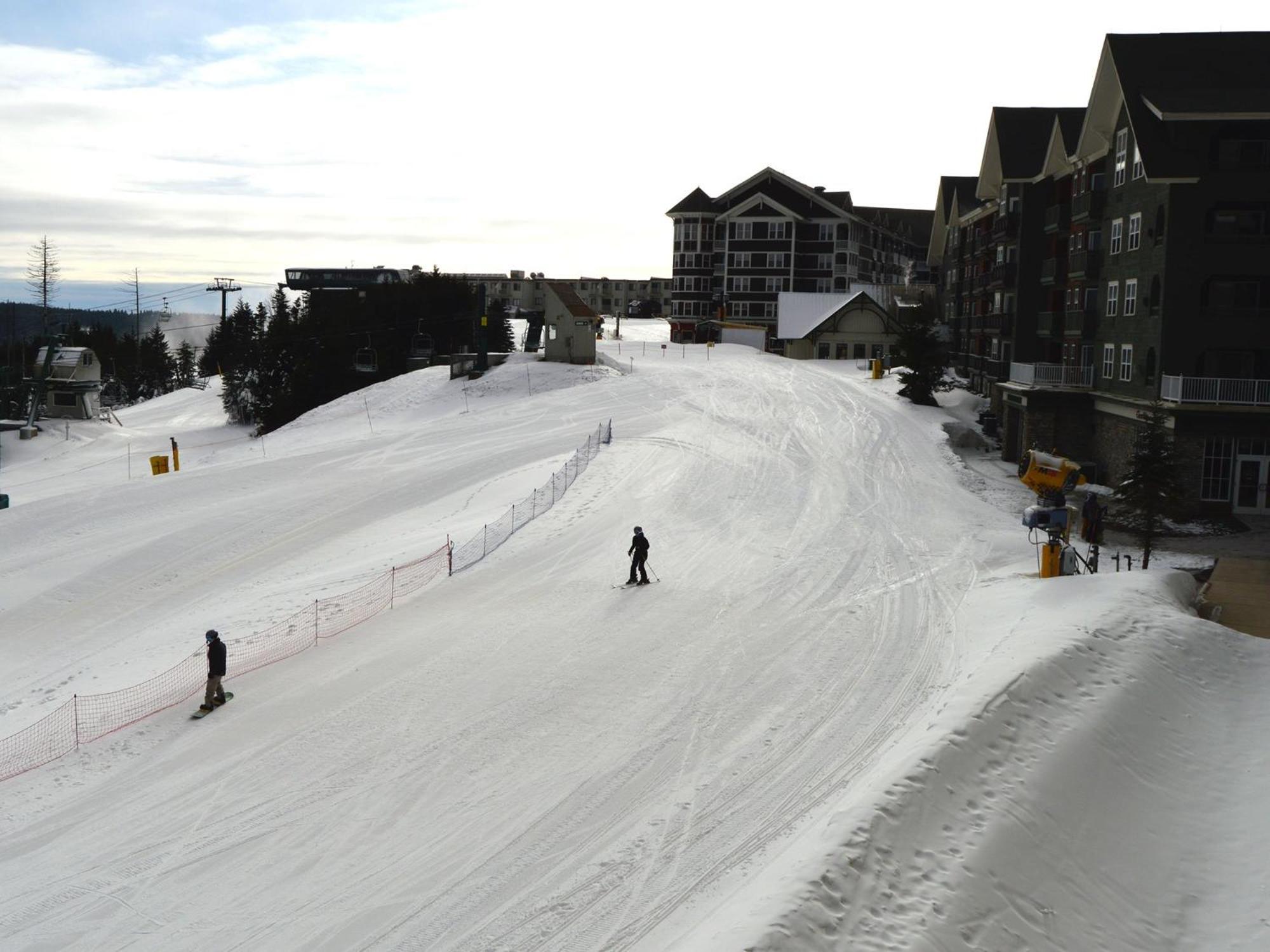 Expedition Station #306: Slope Side - For couples or W/ young children