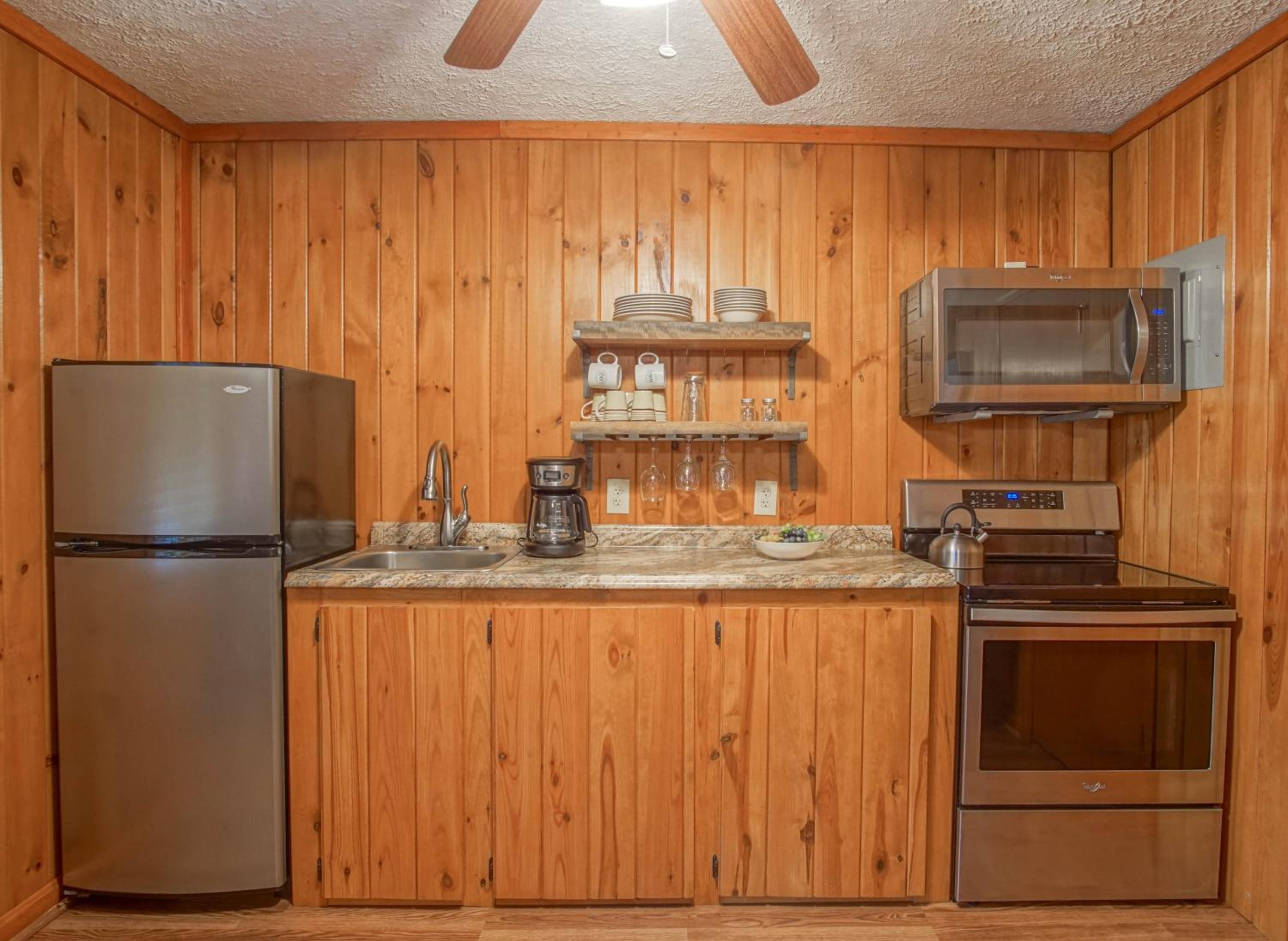 Stemwinder 6B 1 Bedroom, 1 Full Bath, Slope Side