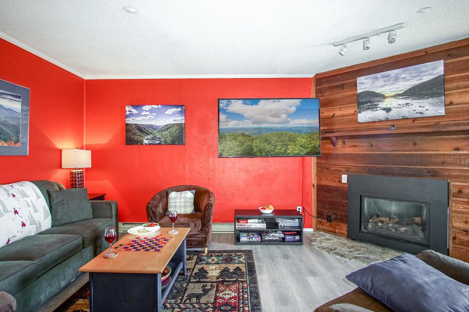 Summit 304B 3 Bedrooms 2 Full Baths