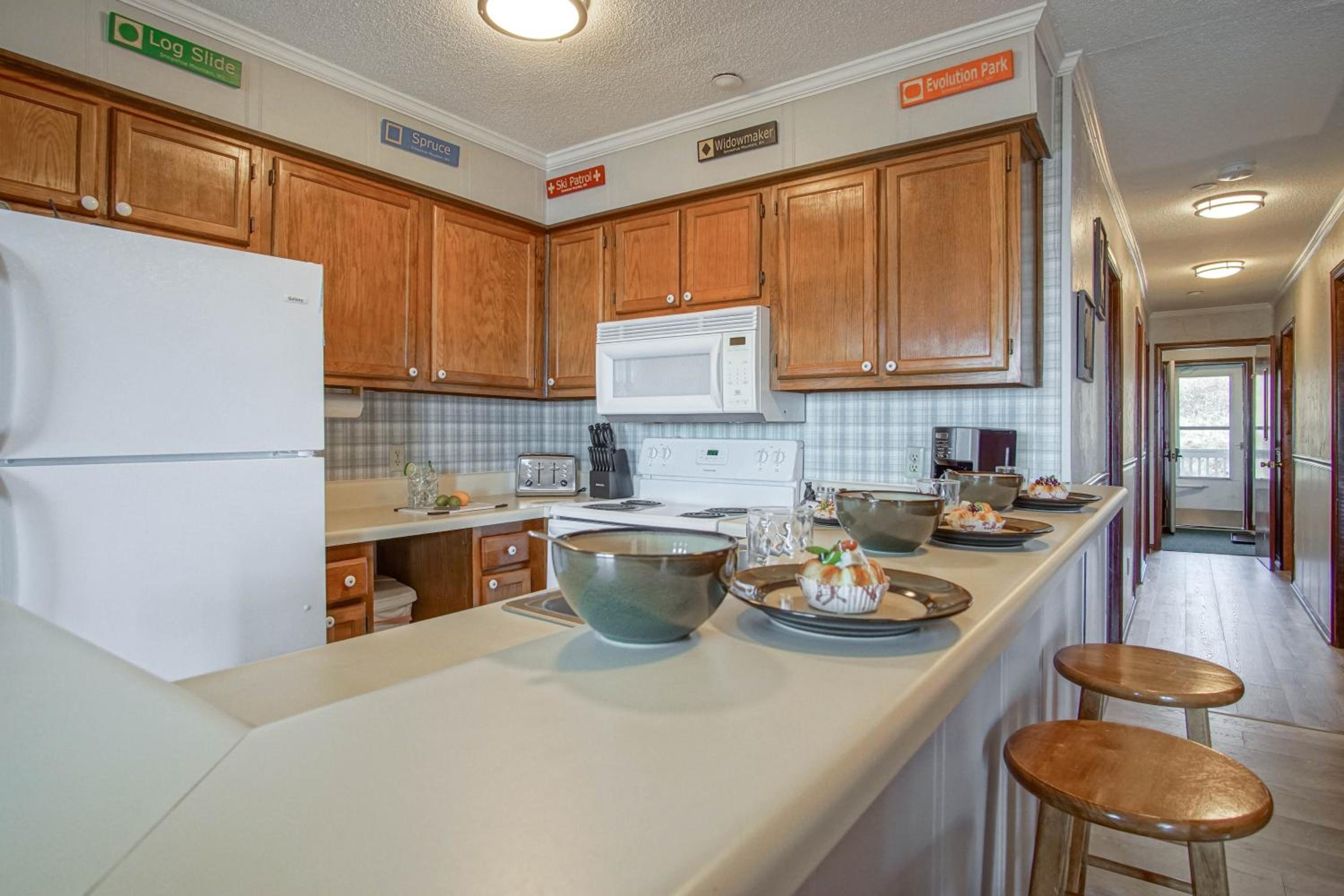 Summit 304B 3 Bedrooms 2 Full Baths